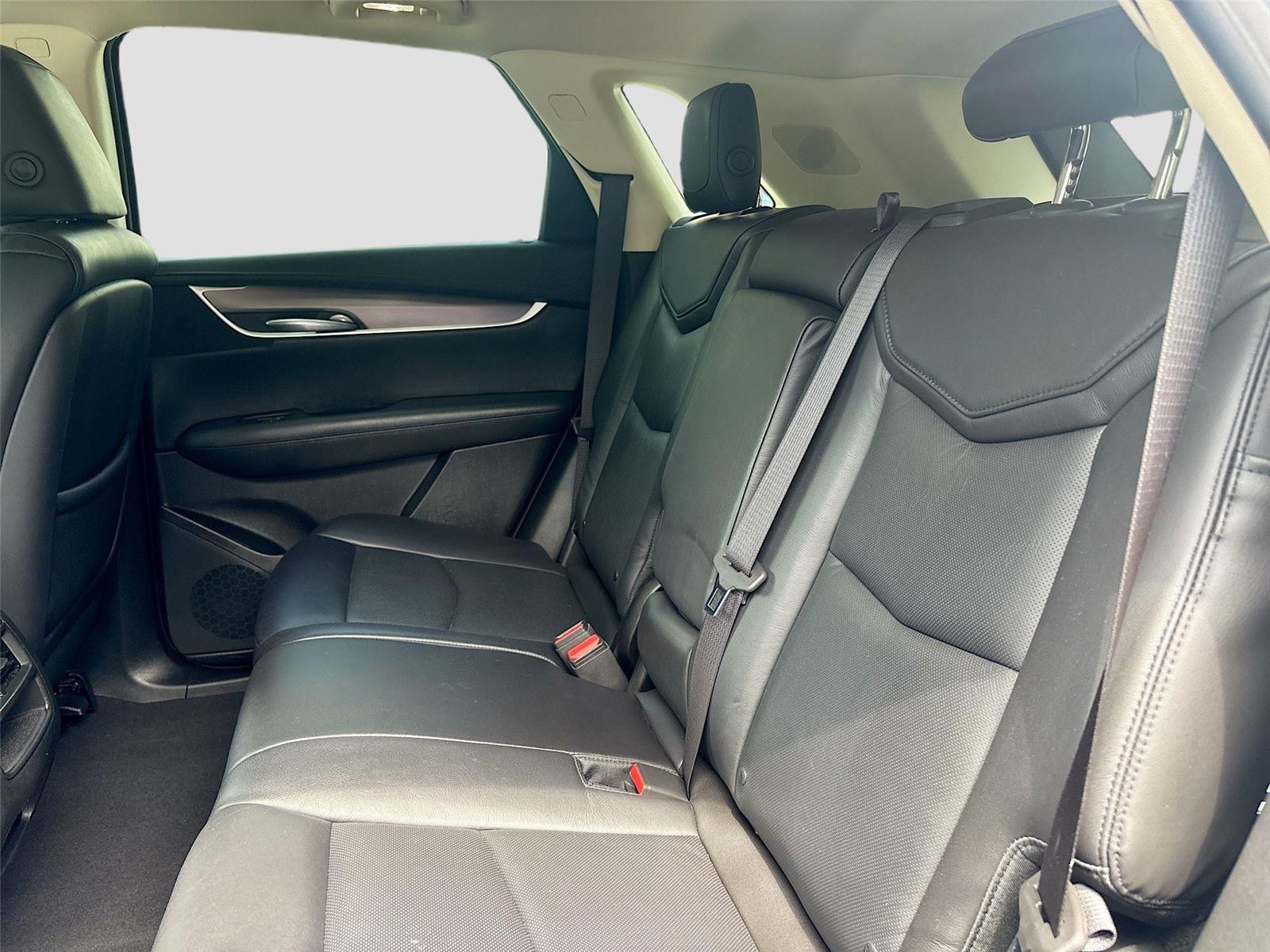 2017 Cadillac XT5 Luxury FWD