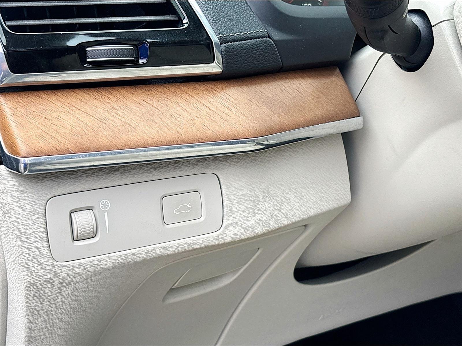 2018 Volvo XC90 Inscription