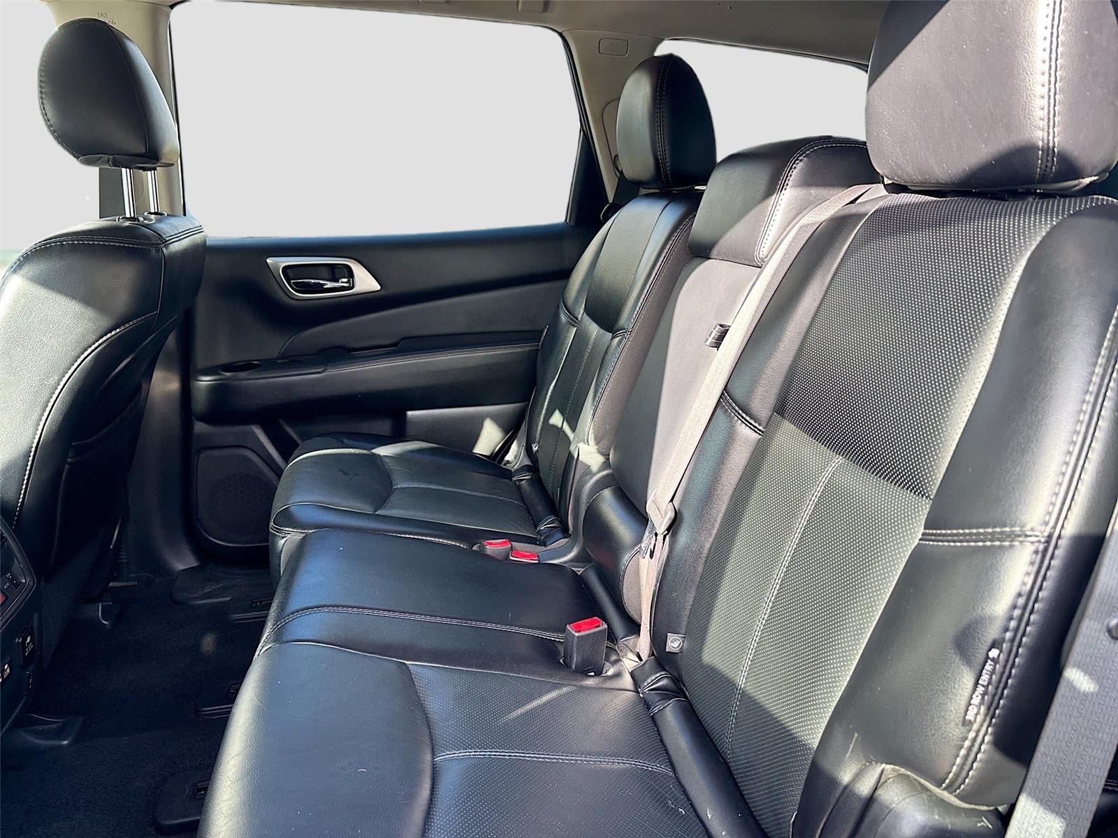 2020 Nissan Pathfinder Platinum