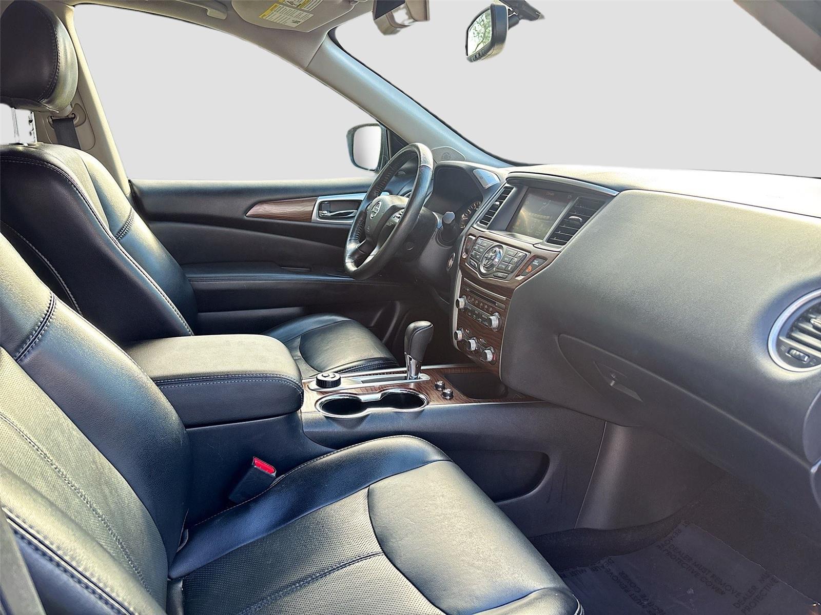 2020 Nissan Pathfinder Platinum
