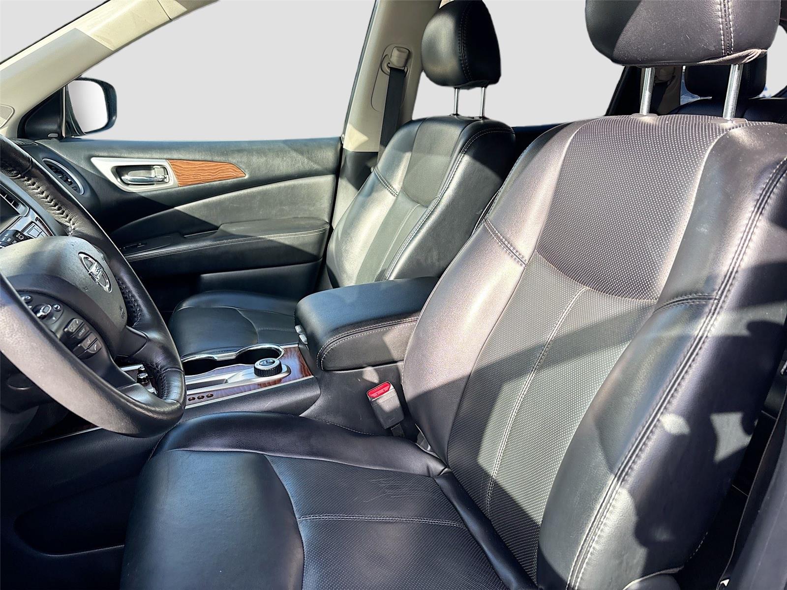 2020 Nissan Pathfinder Platinum