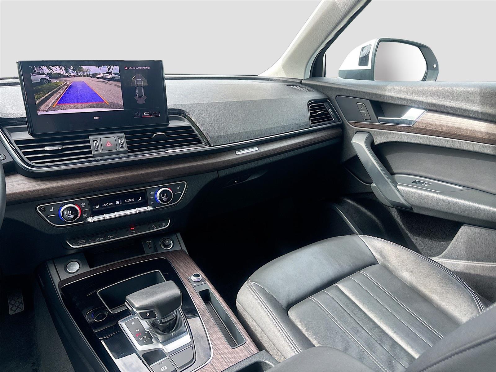 2023 Audi Q5 S line Premium