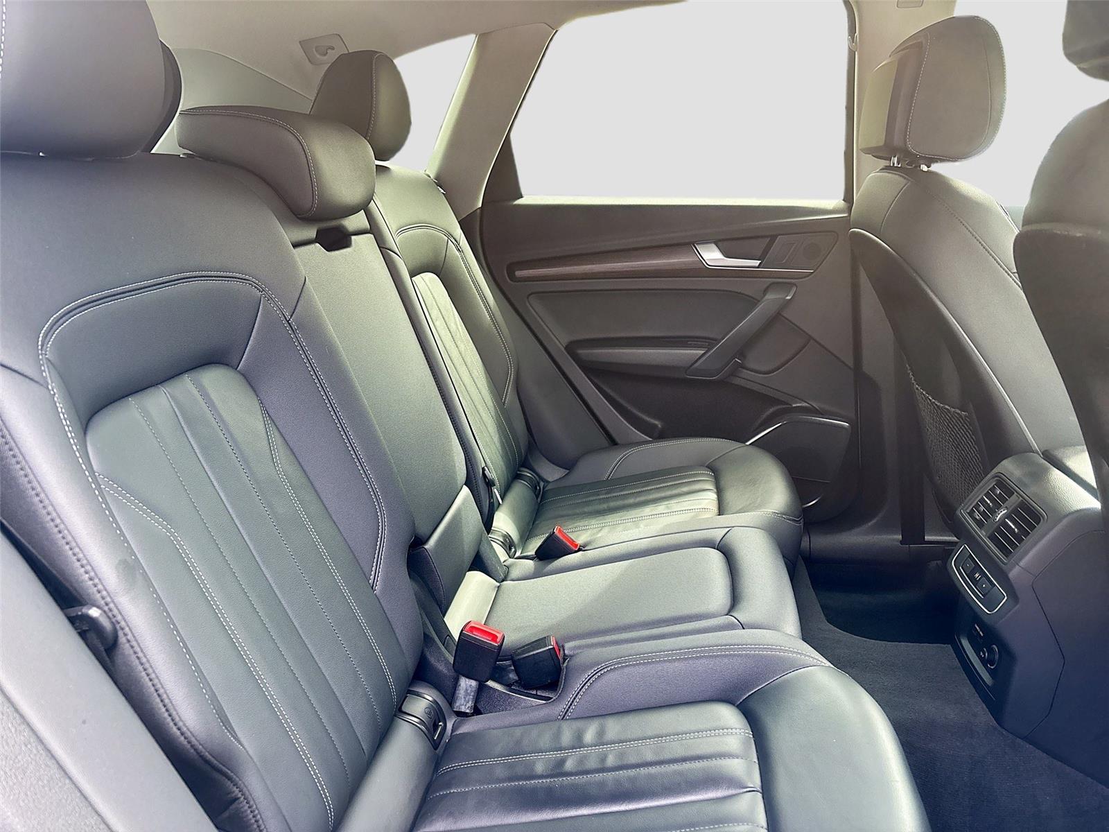 2023 Audi Q5 S line Premium