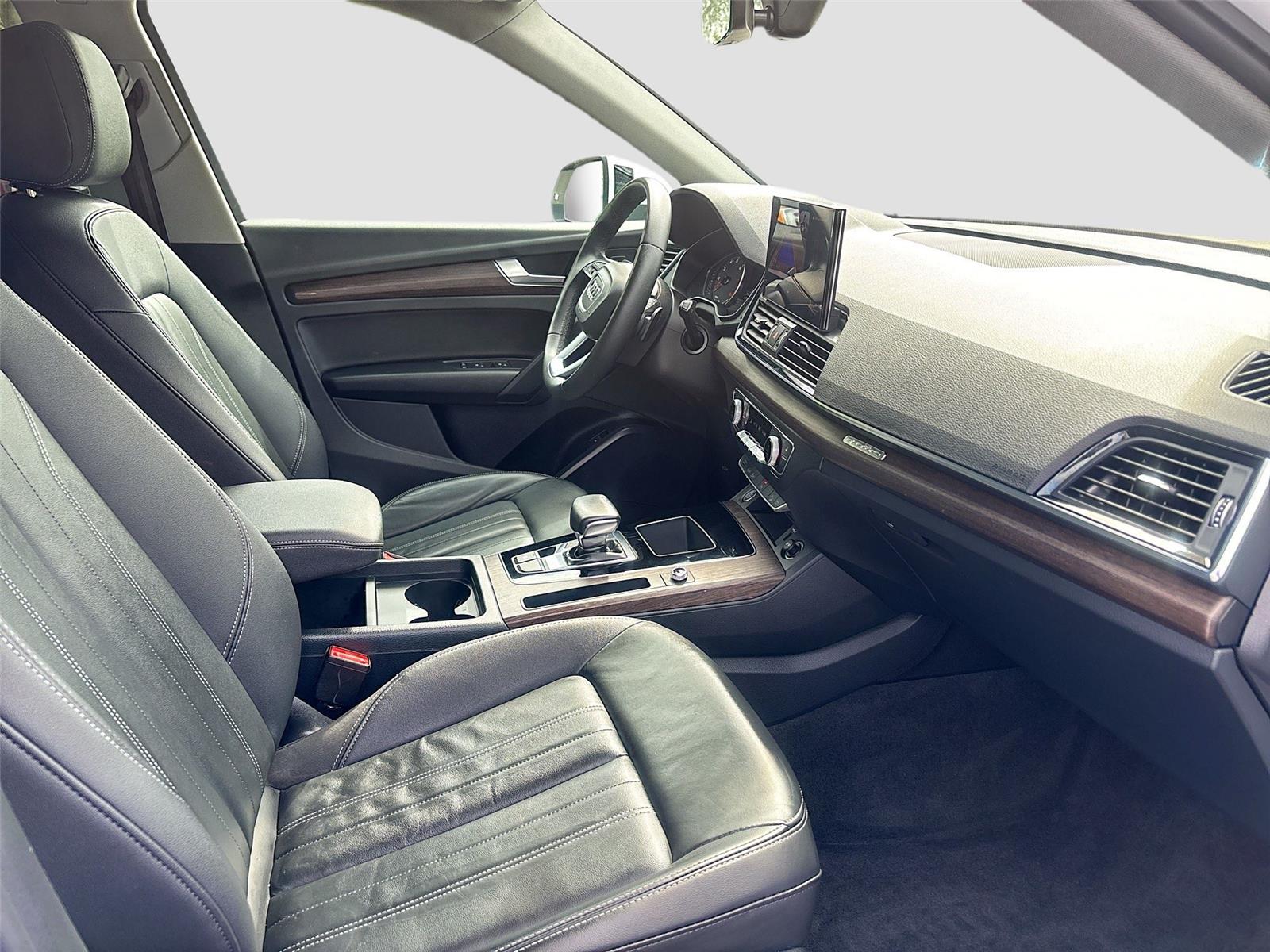 2023 Audi Q5 S line Premium