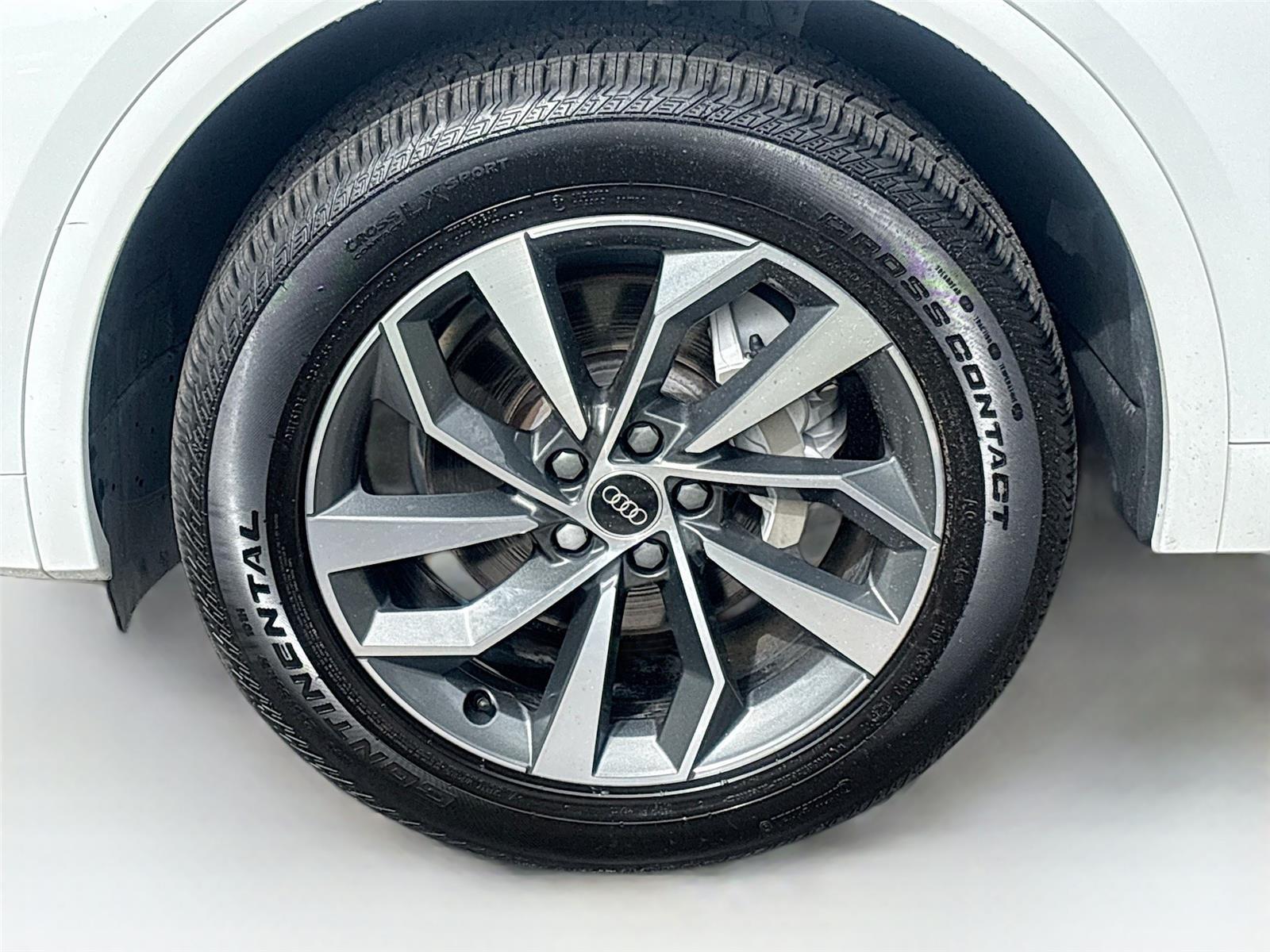 2023 Audi Q5 S line Premium