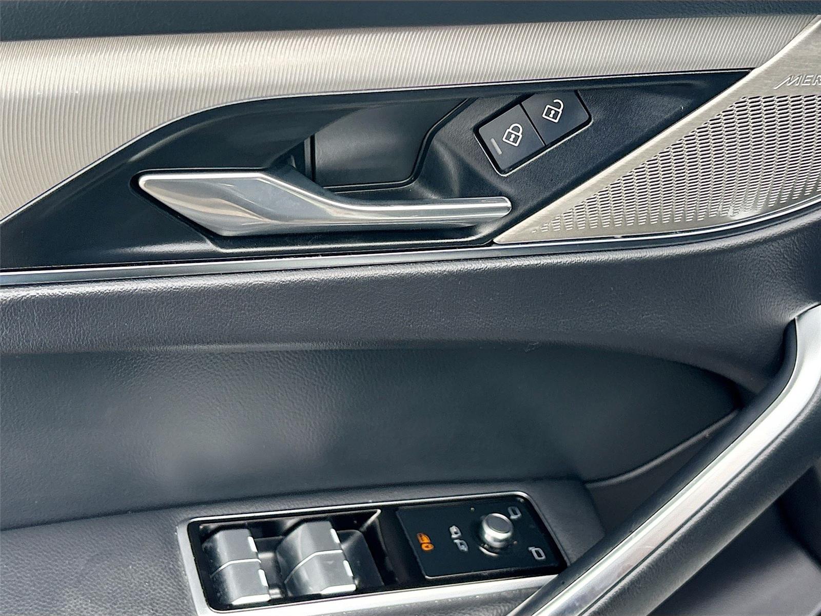 2024 Jaguar F-PACE R-Dynamic S