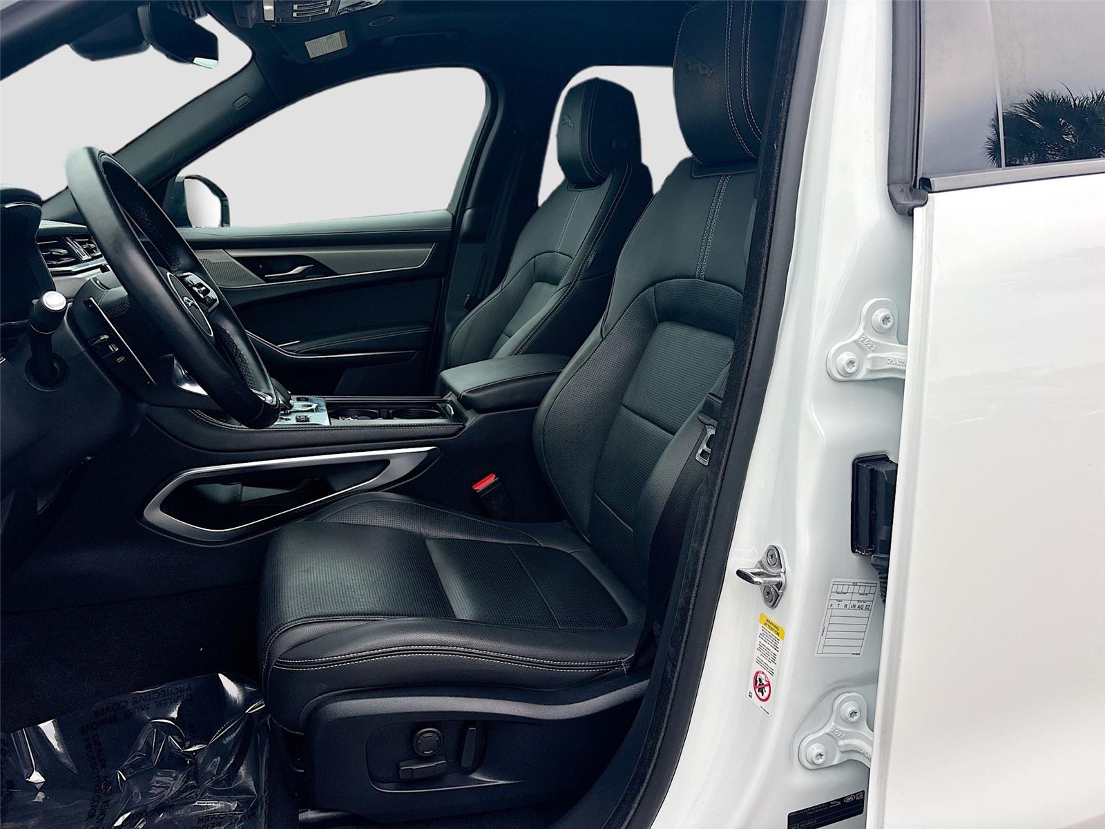 2024 Jaguar F-PACE R-Dynamic S