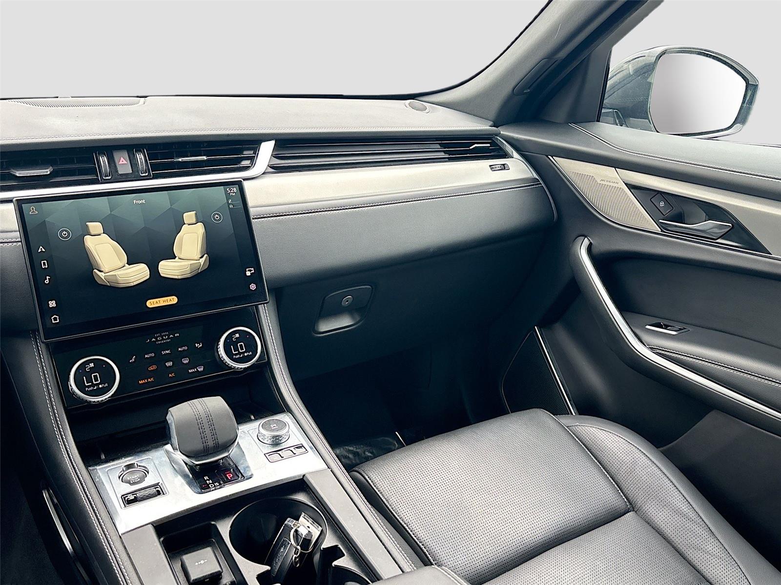 2024 Jaguar F-PACE R-Dynamic S