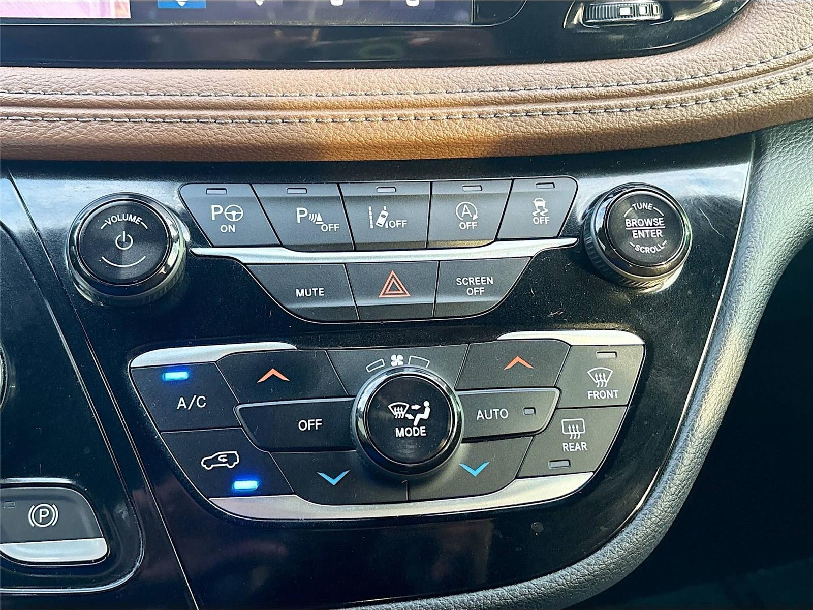 2020 Chrysler Pacifica Limited