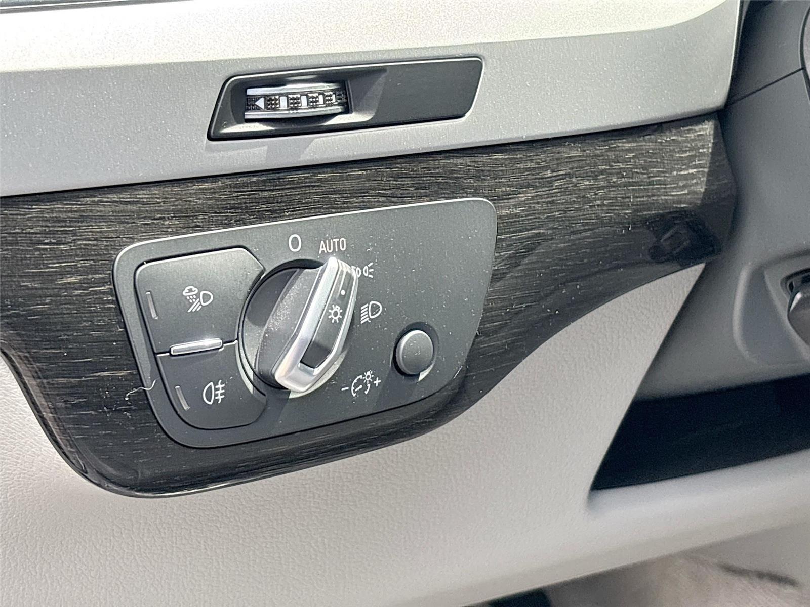 2019 Audi Q7 Premium Plus