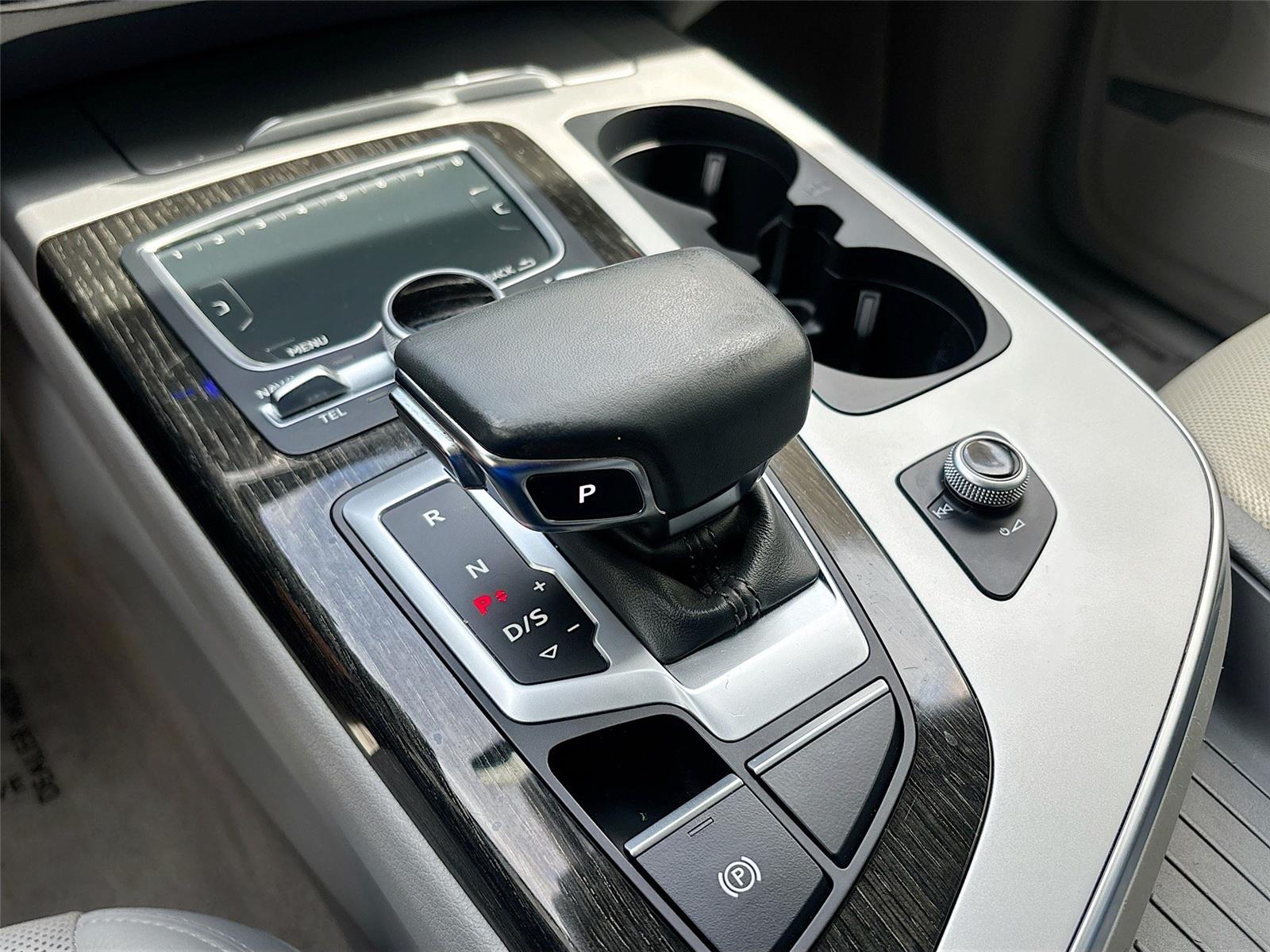 2019 Audi Q7 Premium Plus