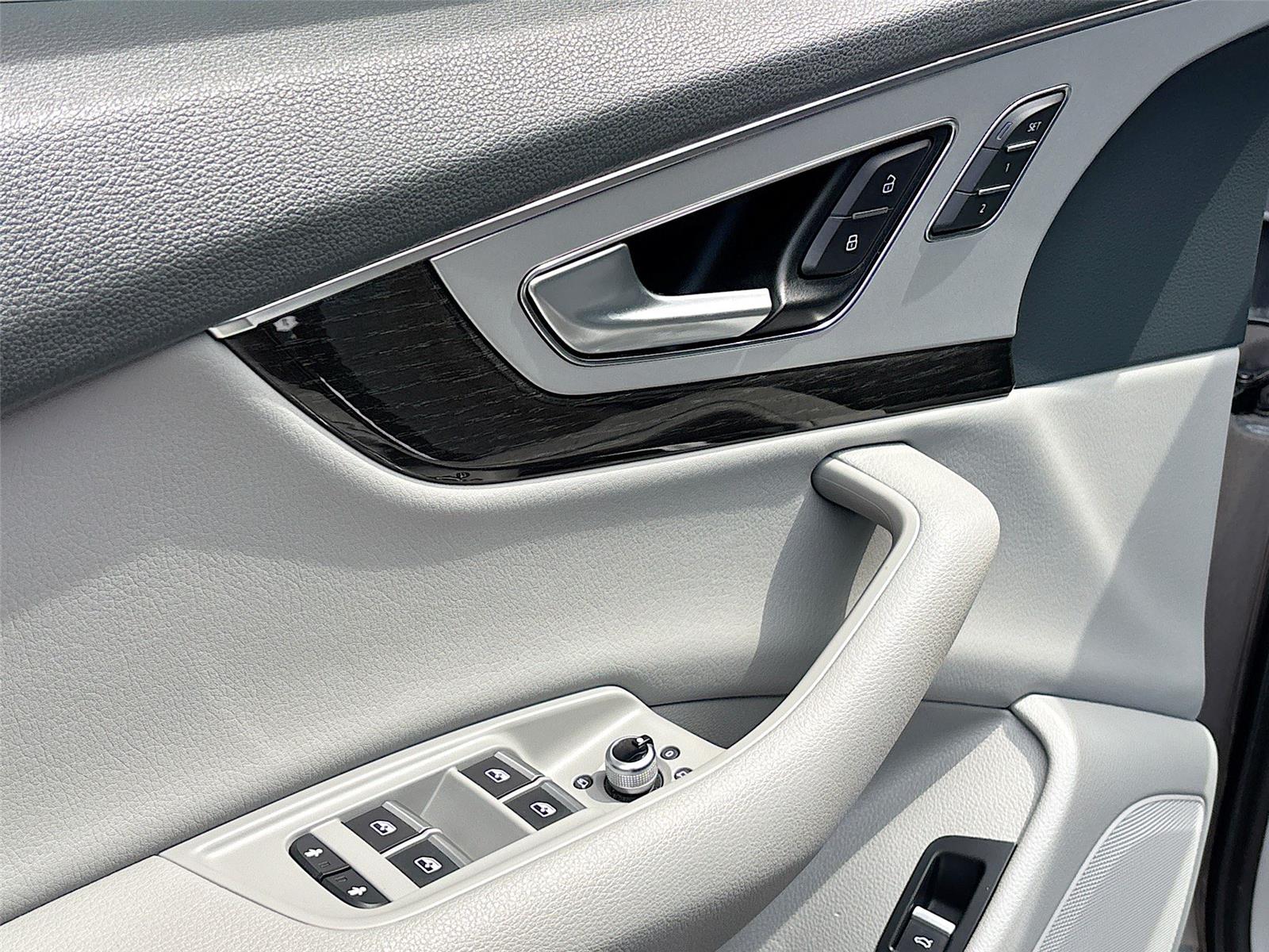 2019 Audi Q7 Premium Plus