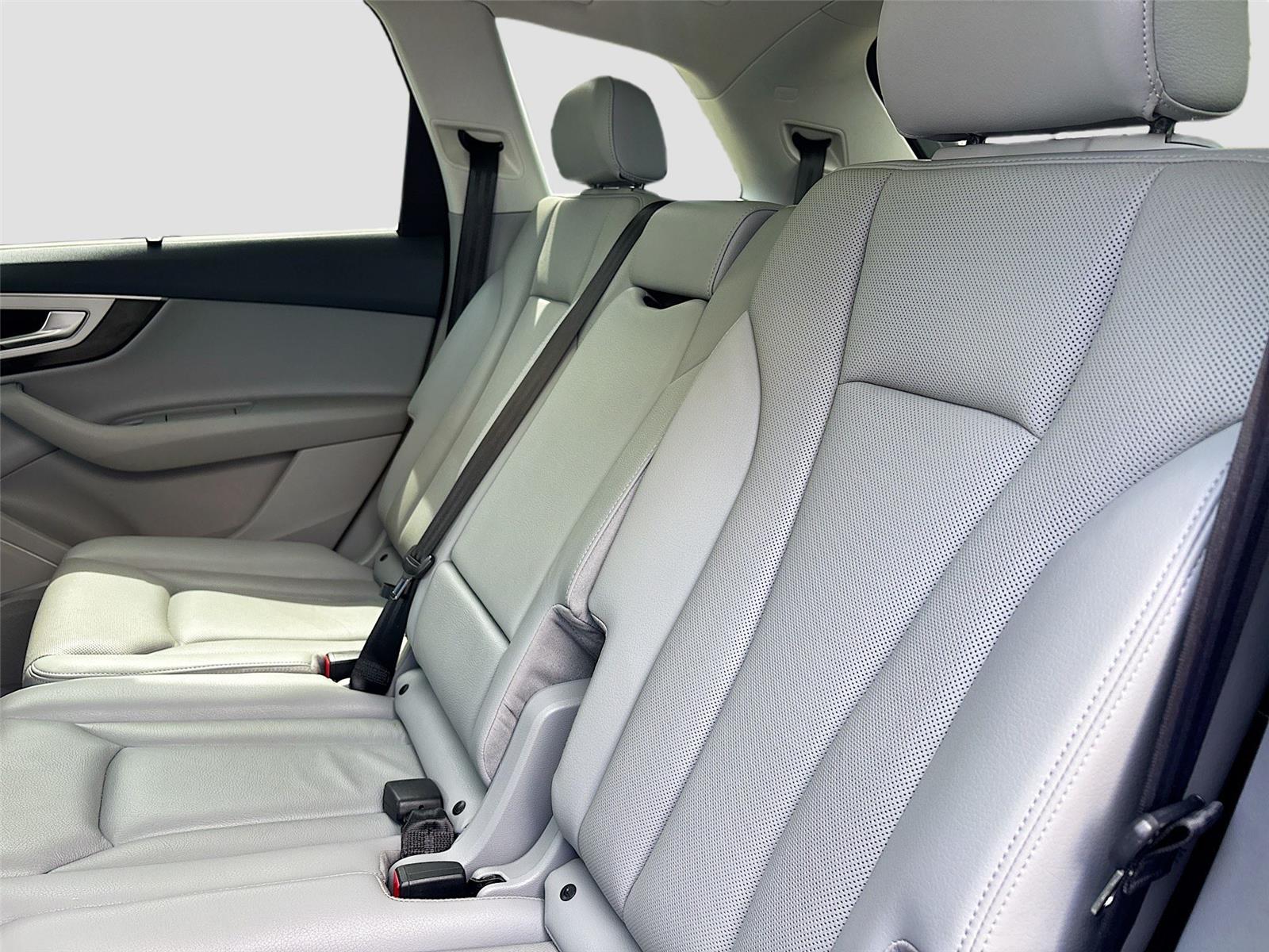 2019 Audi Q7 Premium Plus