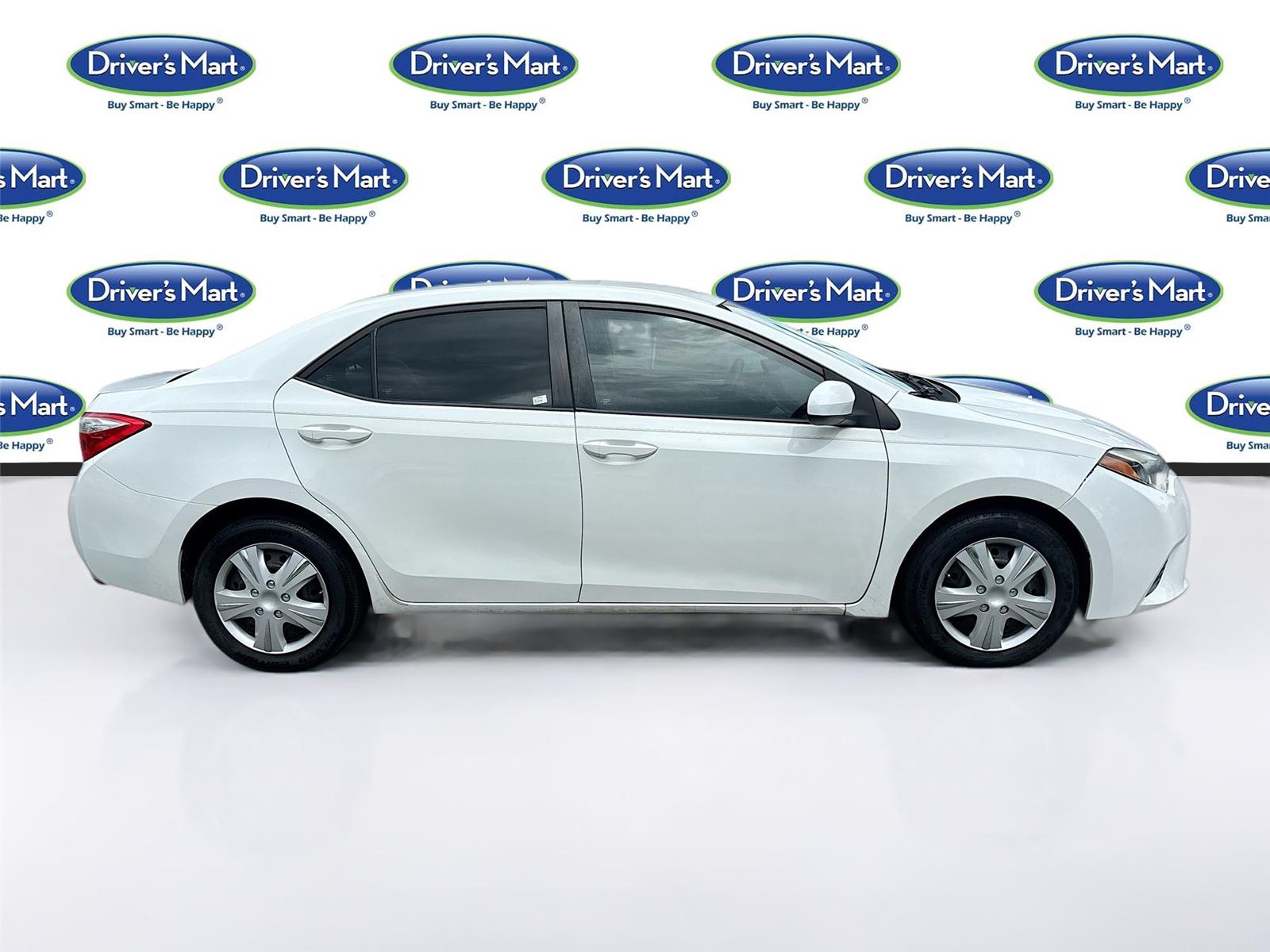 2016 Toyota Corolla LE photo 7