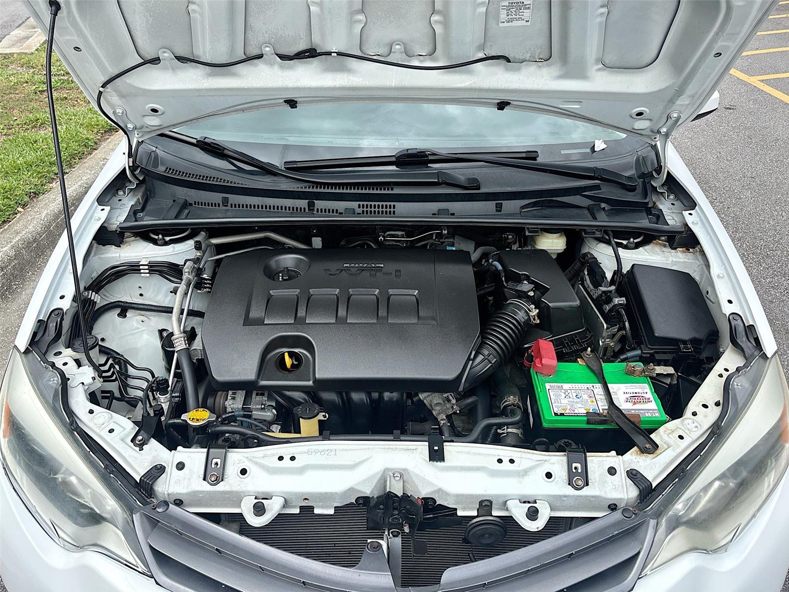2016 Toyota Corolla LE photo 22