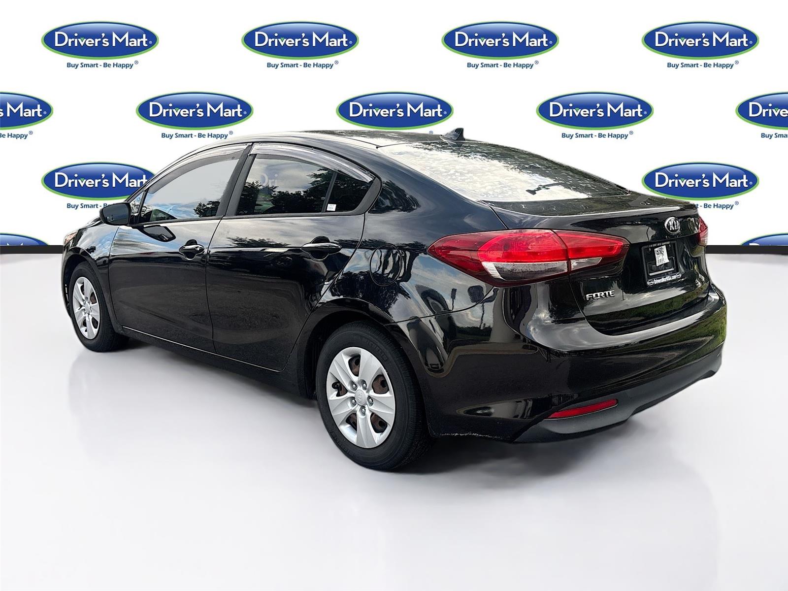 2018 Kia Forte LX Base photo 4
