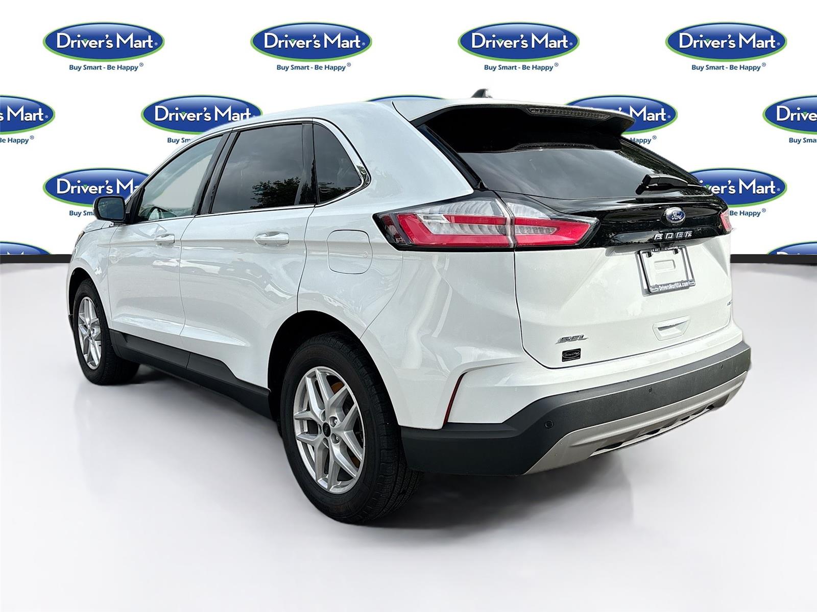 2024 Ford Edge SEL photo 5