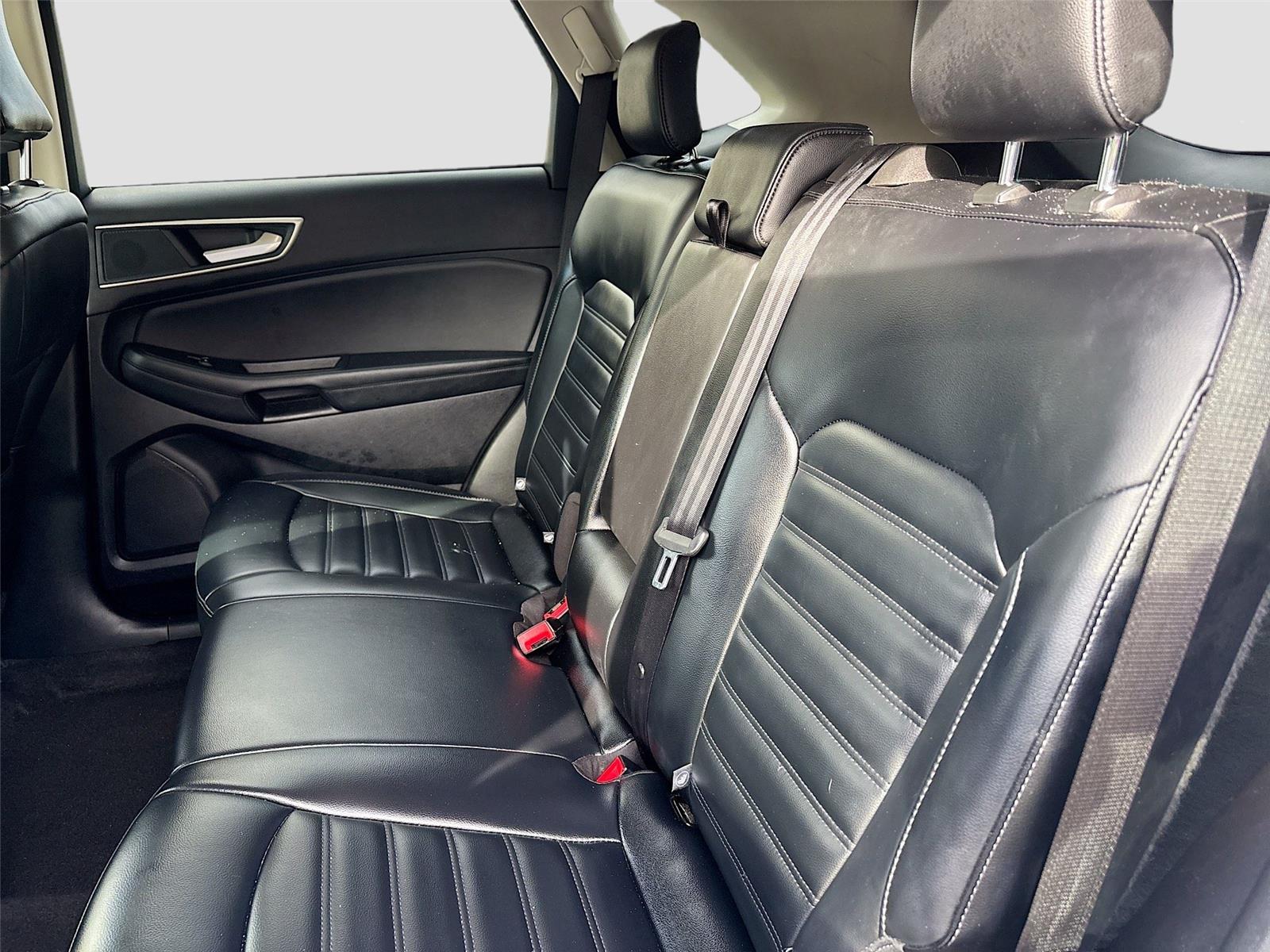 2024 Ford Edge SEL photo 23