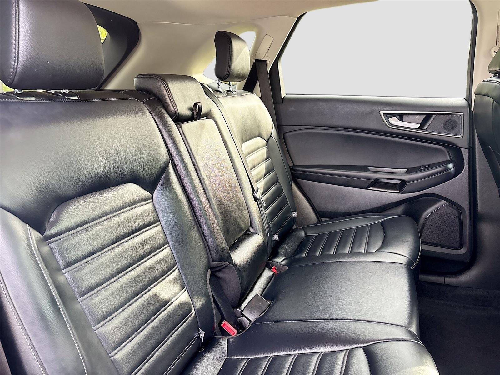 2024 Ford Edge SEL photo 26