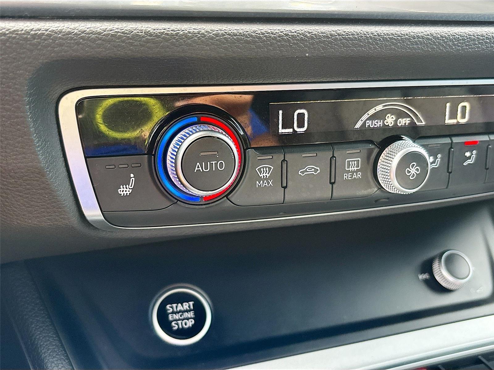2023 Audi Q3 S line Premium photo 19