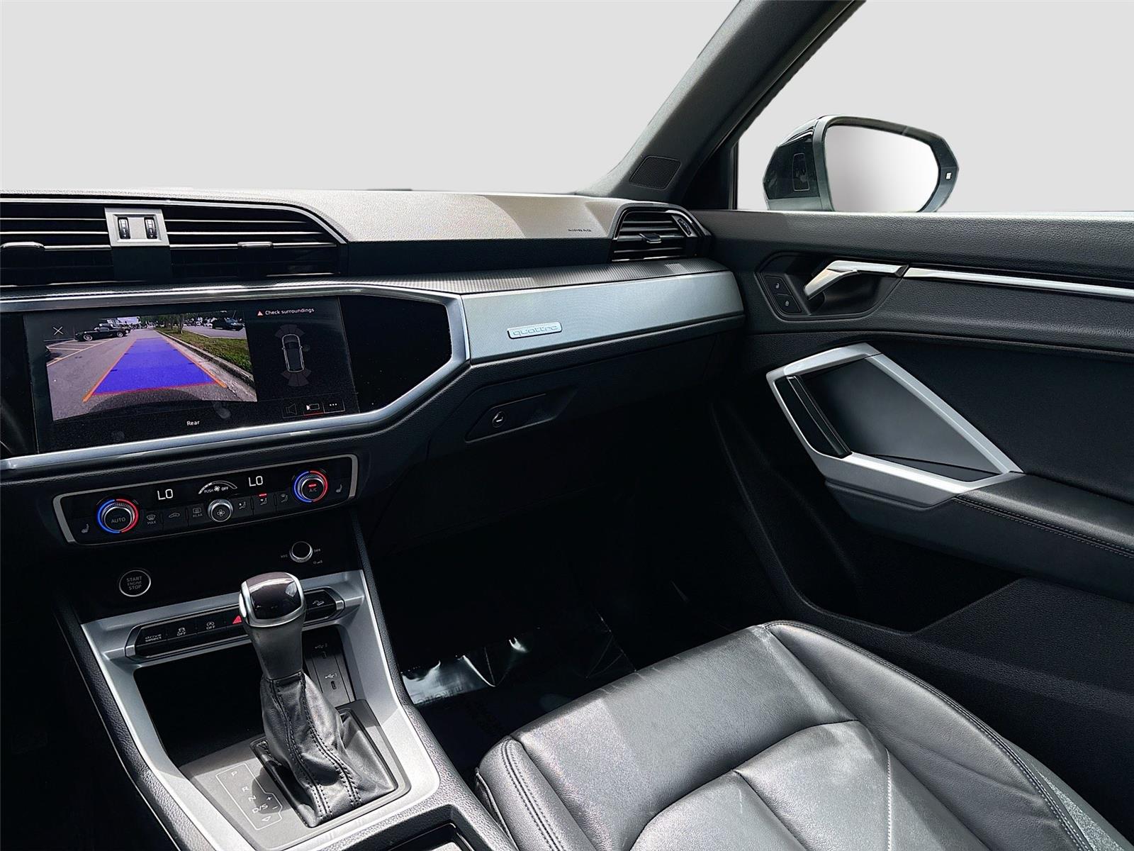 2023 Audi Q3 S line Premium photo 23