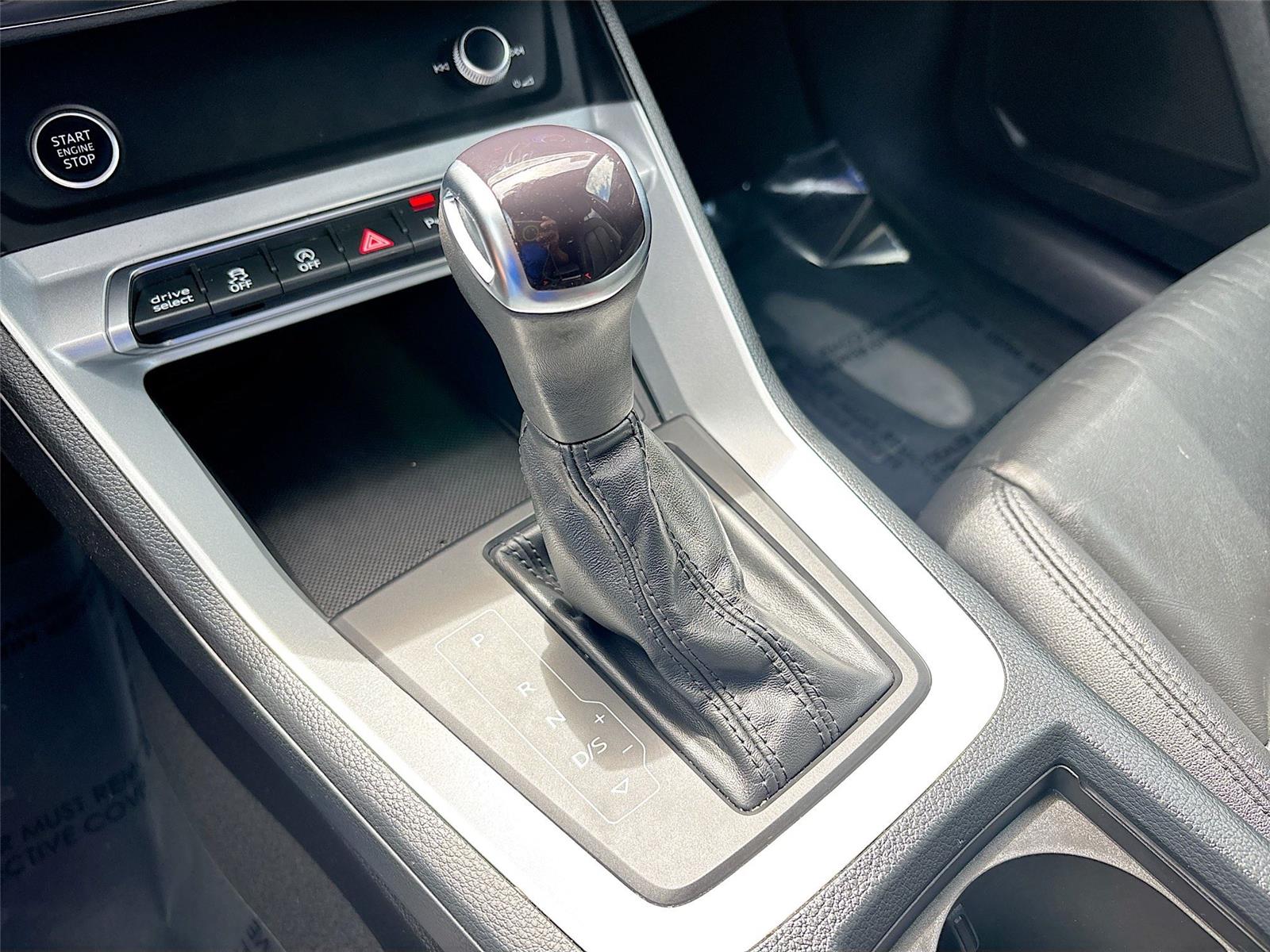 2023 Audi Q3 S line Premium photo 16
