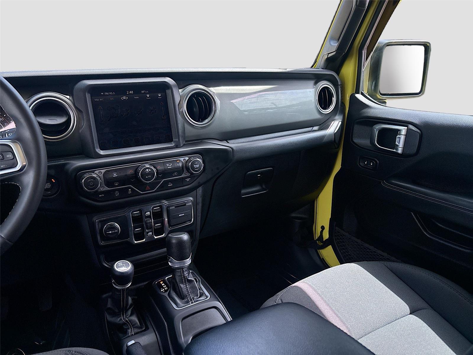 2023 Jeep Gladiator Overland