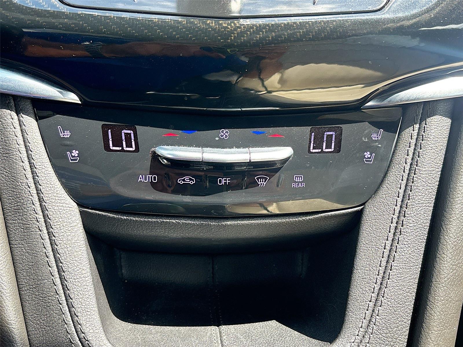 2021 Cadillac XT6 Sport photo 16
