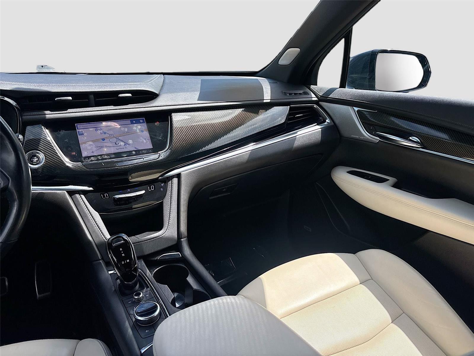2021 Cadillac XT6 Sport photo 25