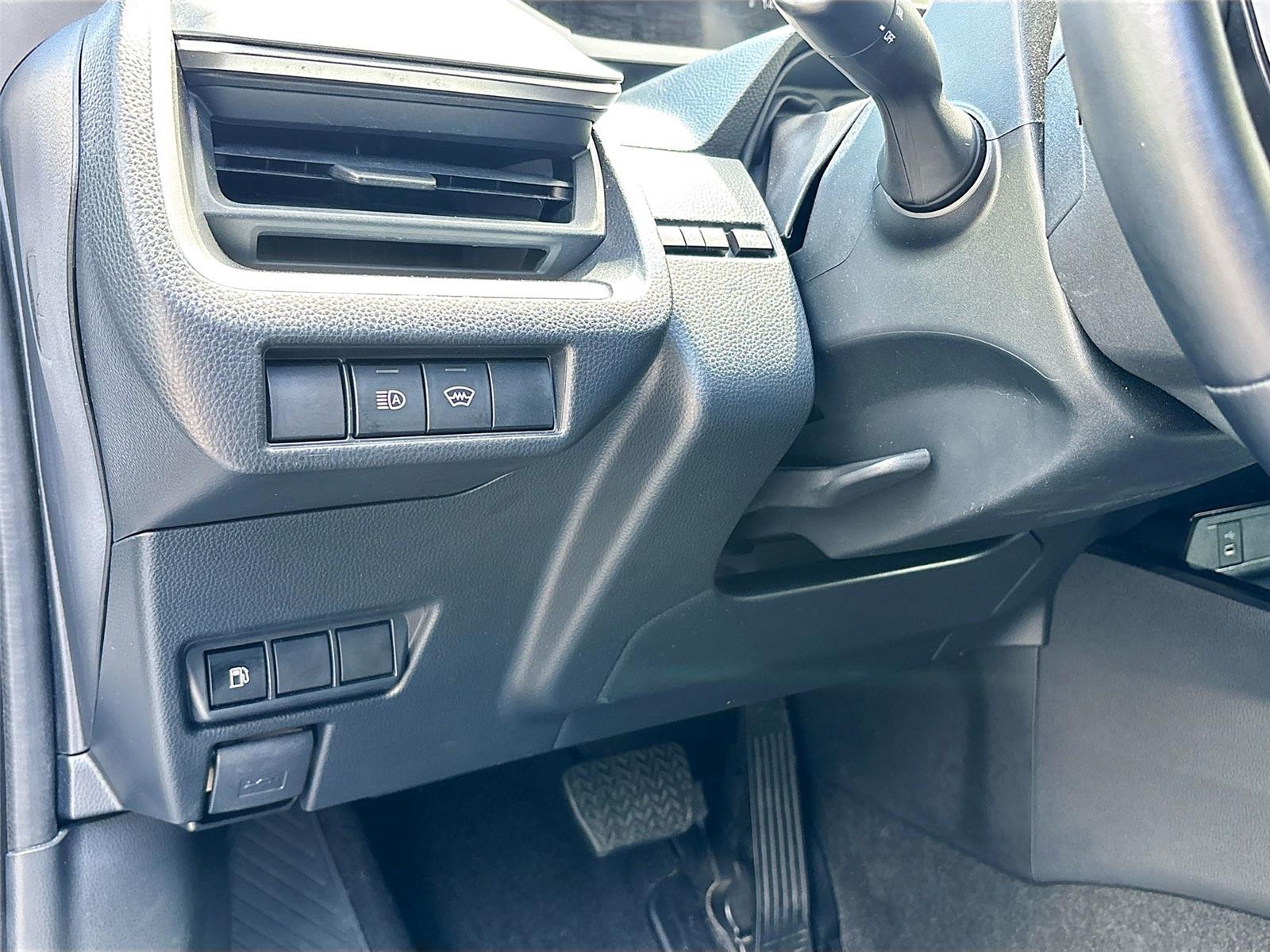 2024 Toyota Prius LE photo 10