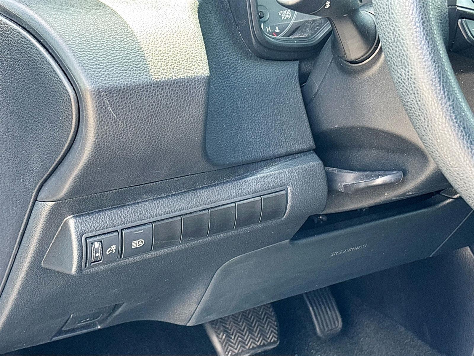 2024 Toyota Corolla LE photo 10