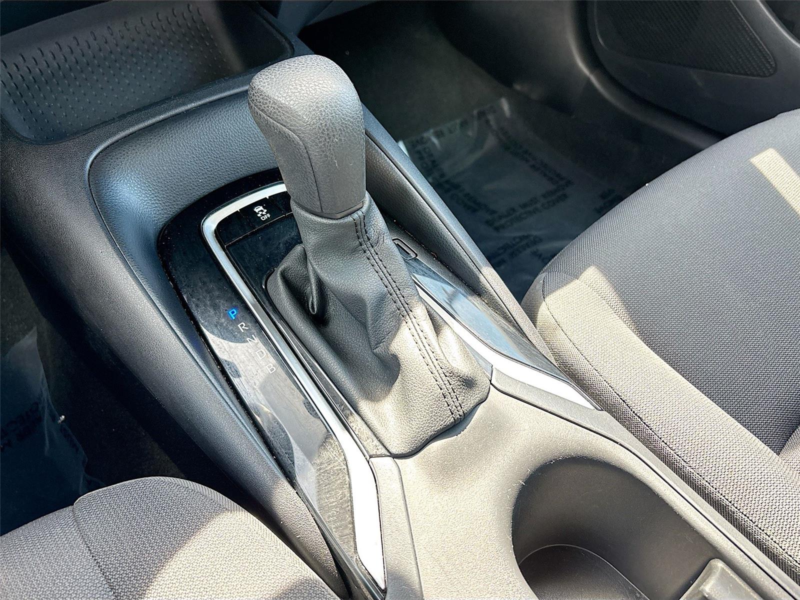 2024 Toyota Corolla LE photo 16