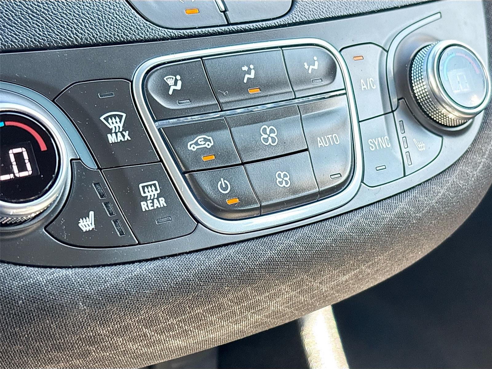2024 Chevrolet Malibu 1LT photo 21