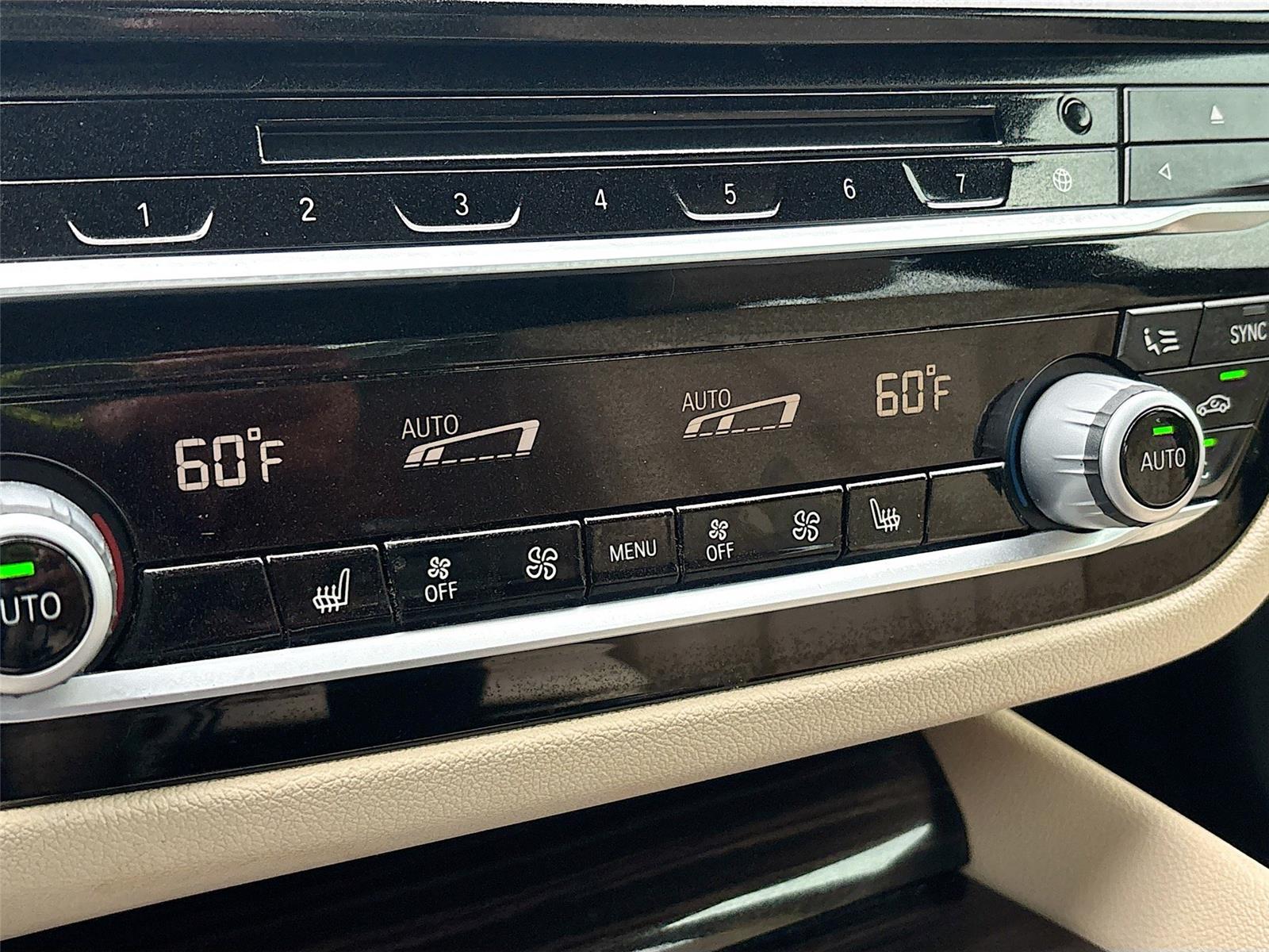 2019 BMW 5 Series 530i