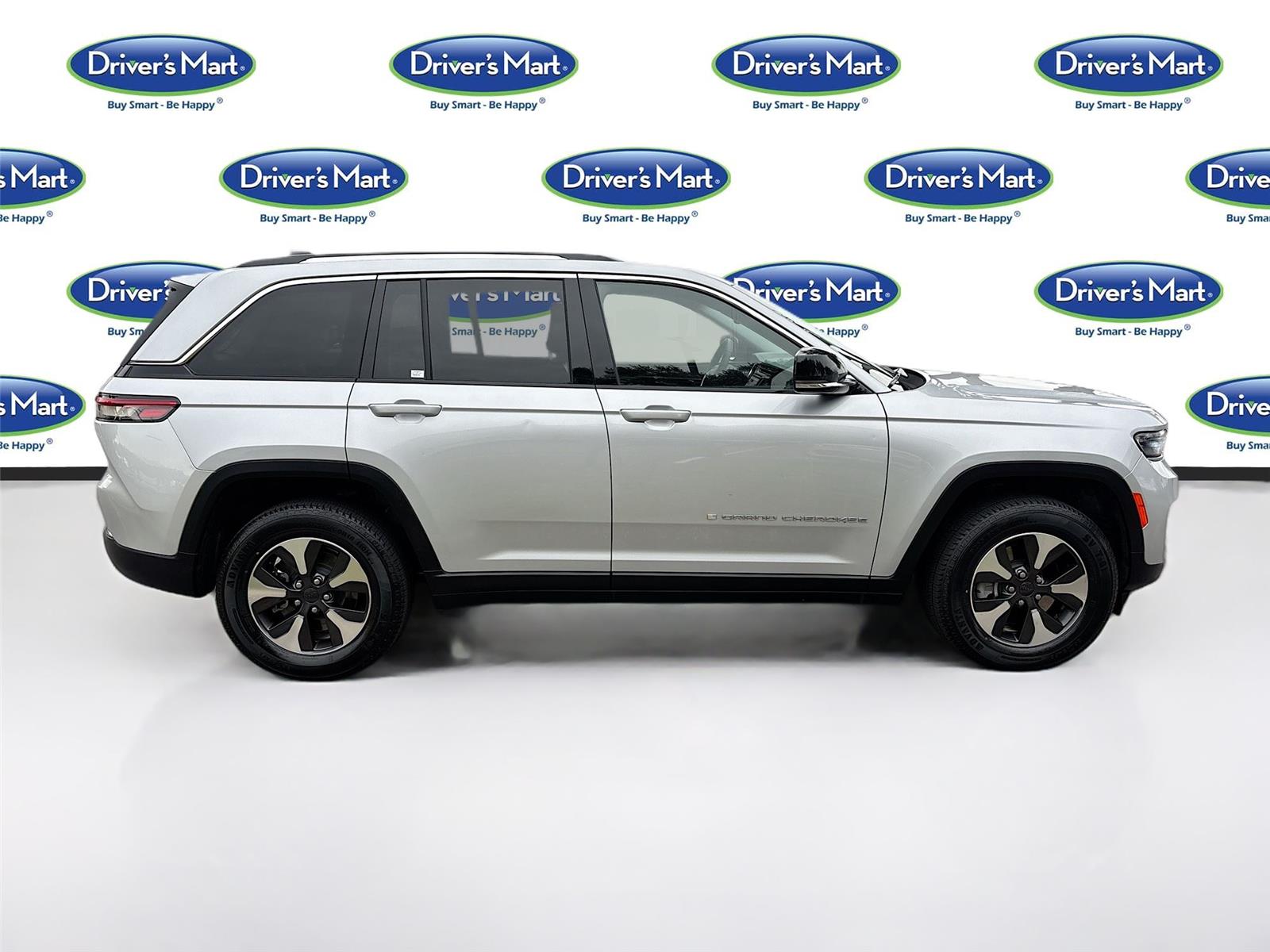 2023 Jeep Cherokee 4xe photo 6