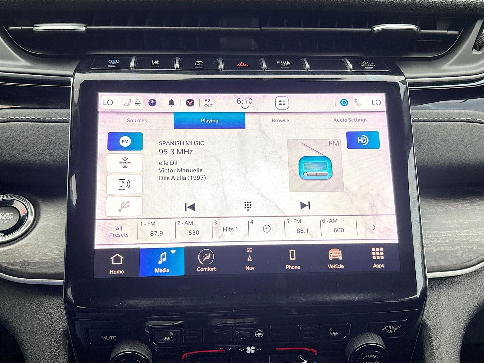 2023 Jeep Cherokee 4xe photo 12