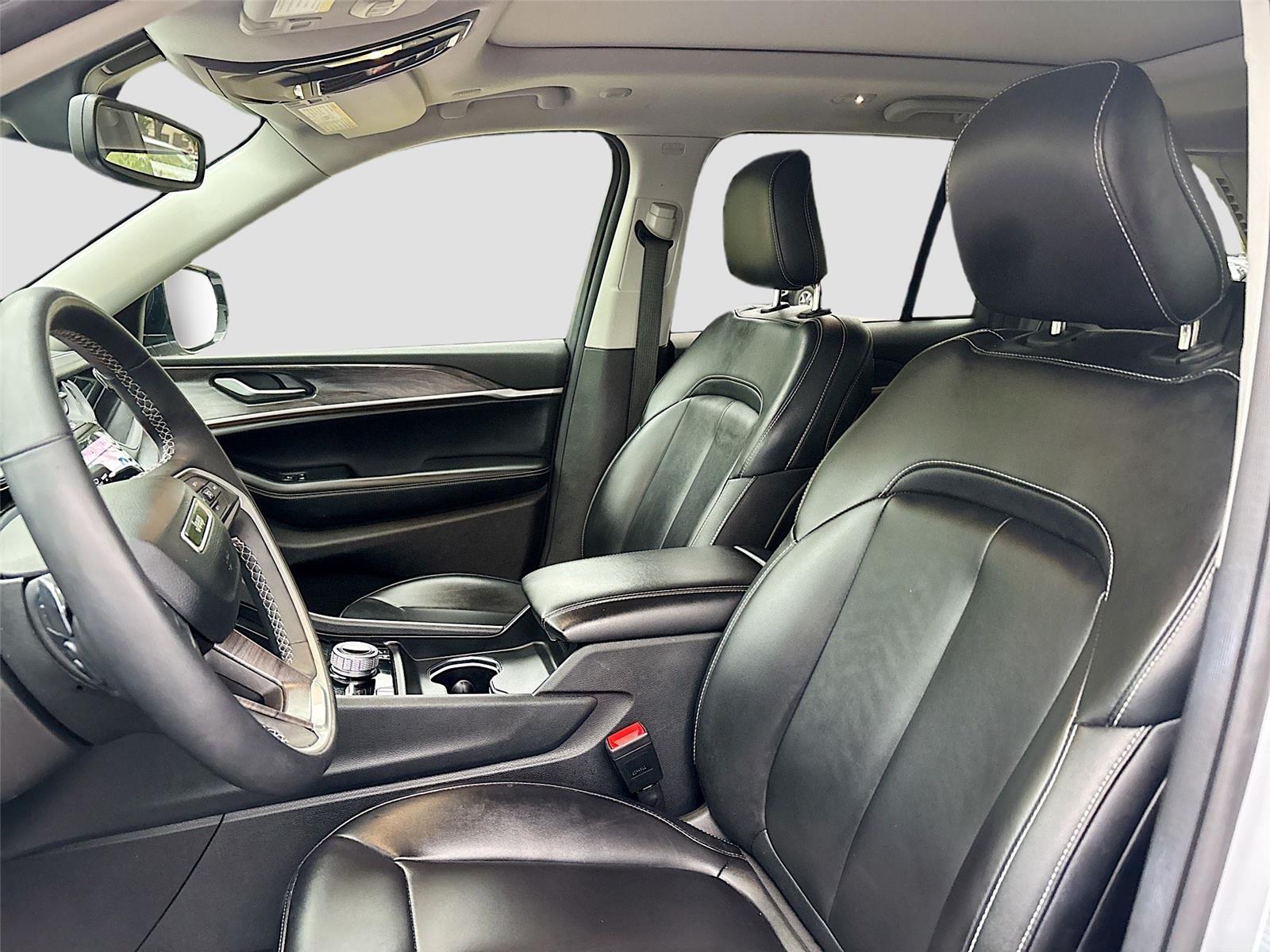 2023 Jeep Cherokee 4xe photo 19