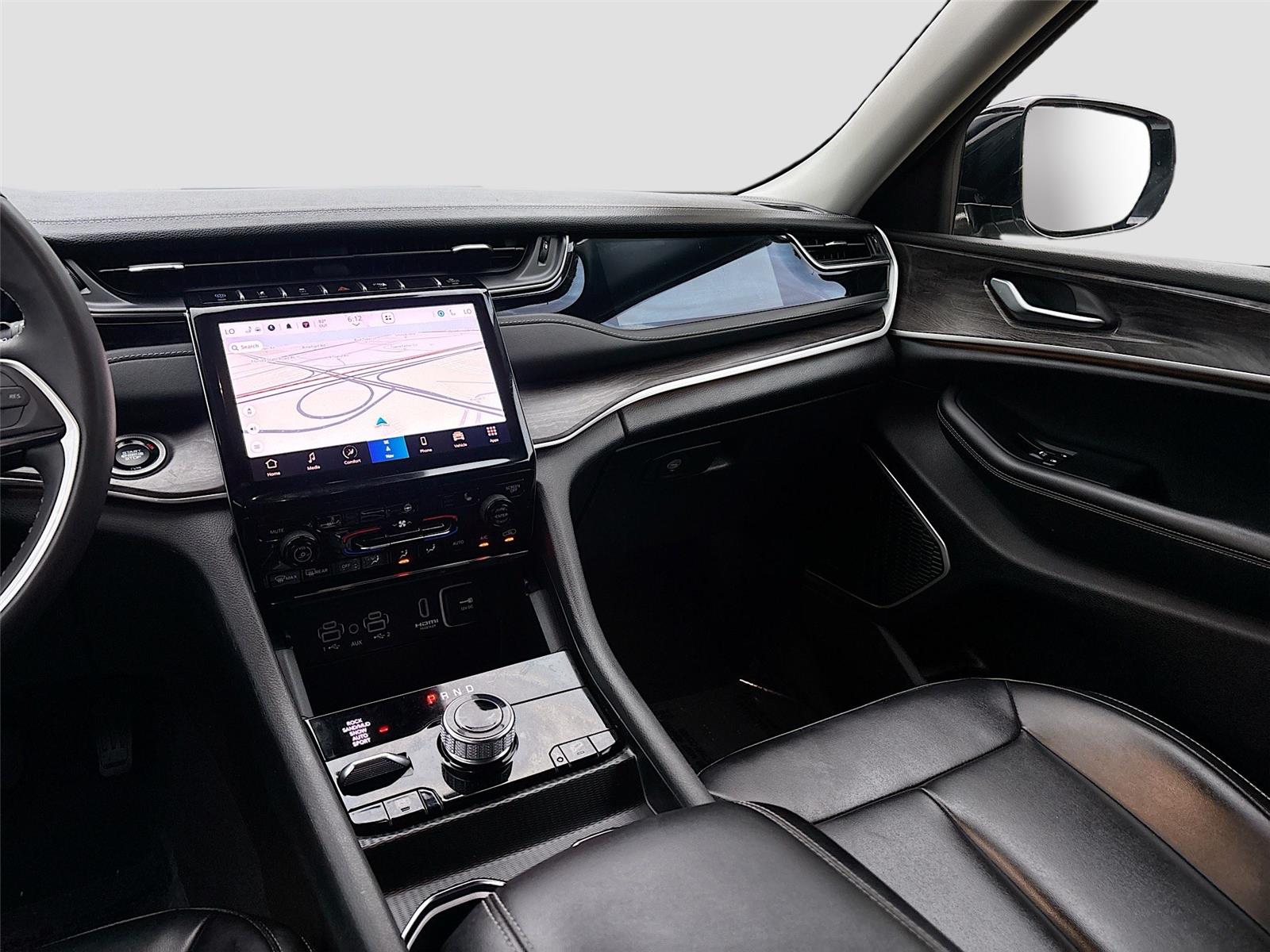2023 Jeep Cherokee 4xe photo 22