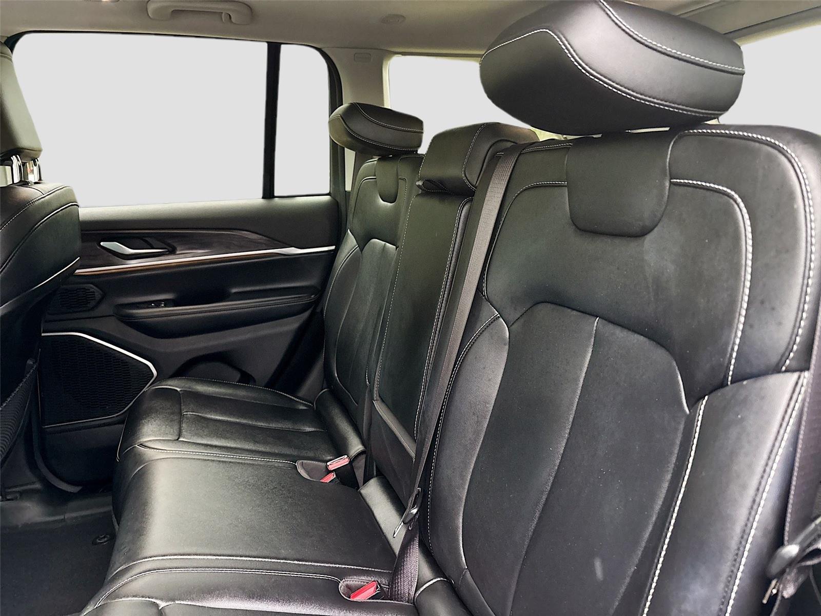 2023 Jeep Cherokee 4xe photo 23