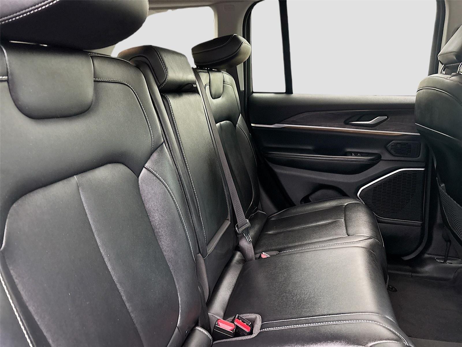 2023 Jeep Cherokee 4xe photo 26