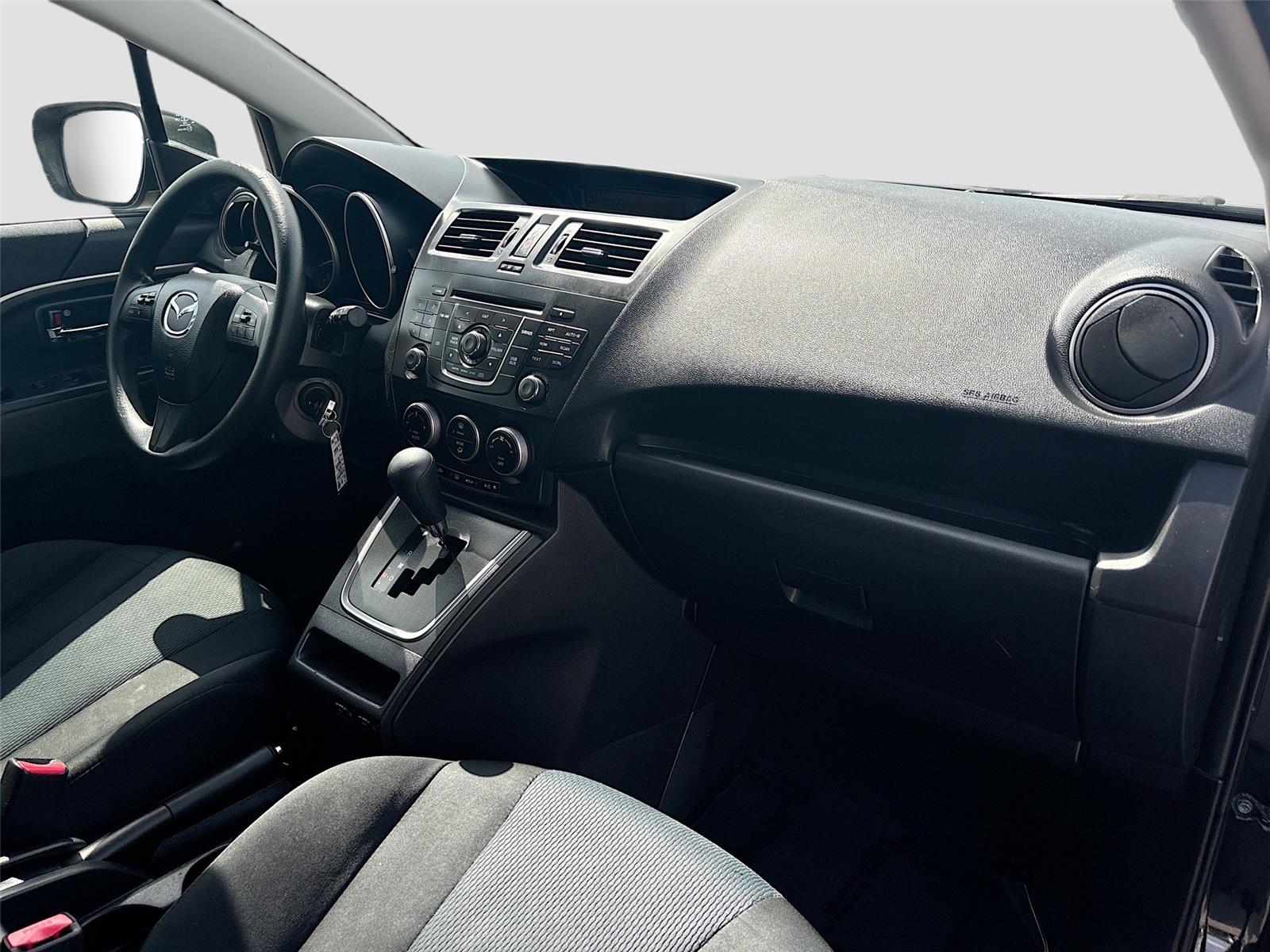 2014 Mazda Mazda5 Sport photo 7