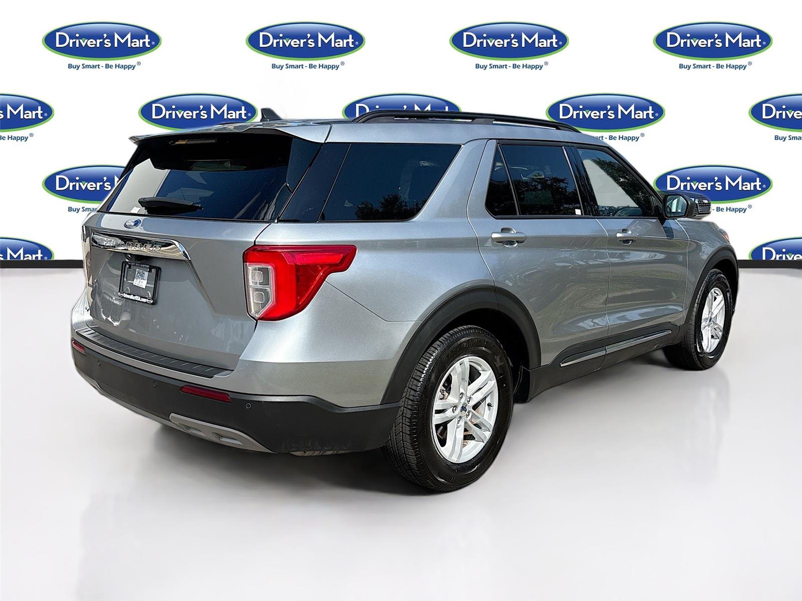 2024 Ford Explorer XLT photo 7