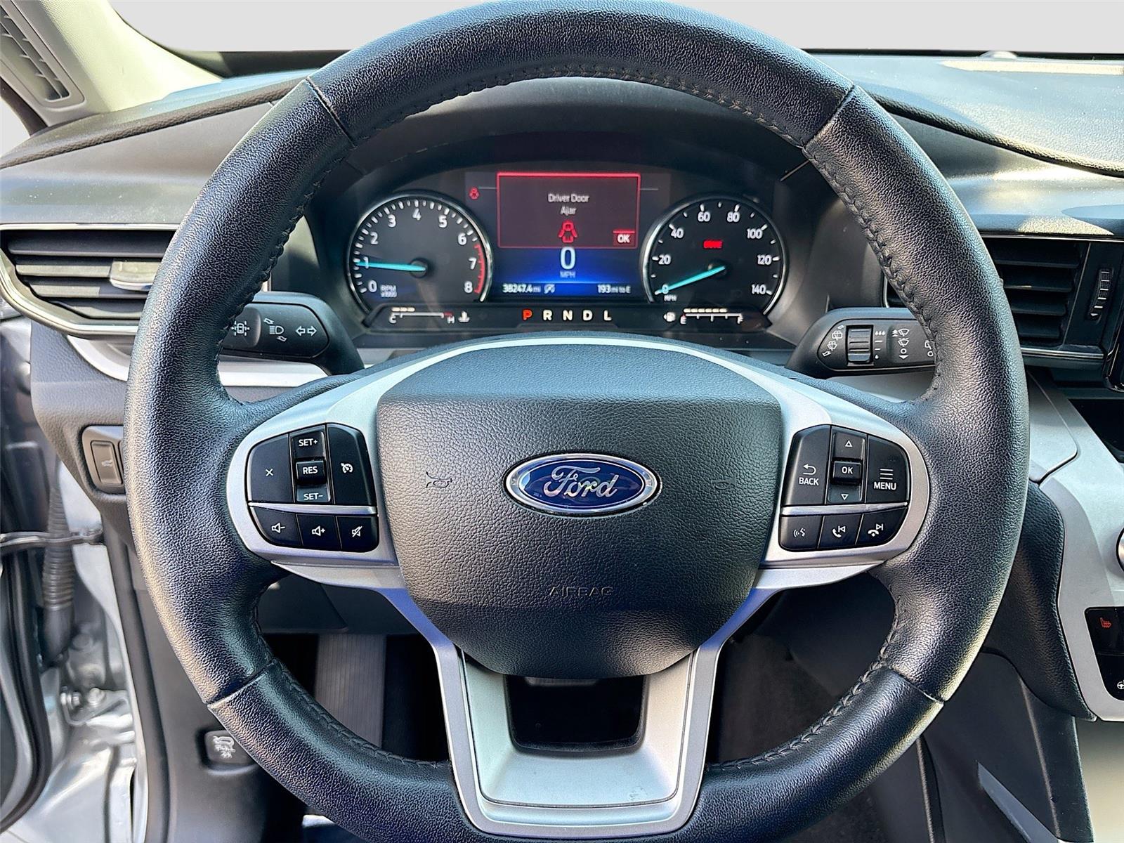 2024 Ford Explorer XLT photo 11