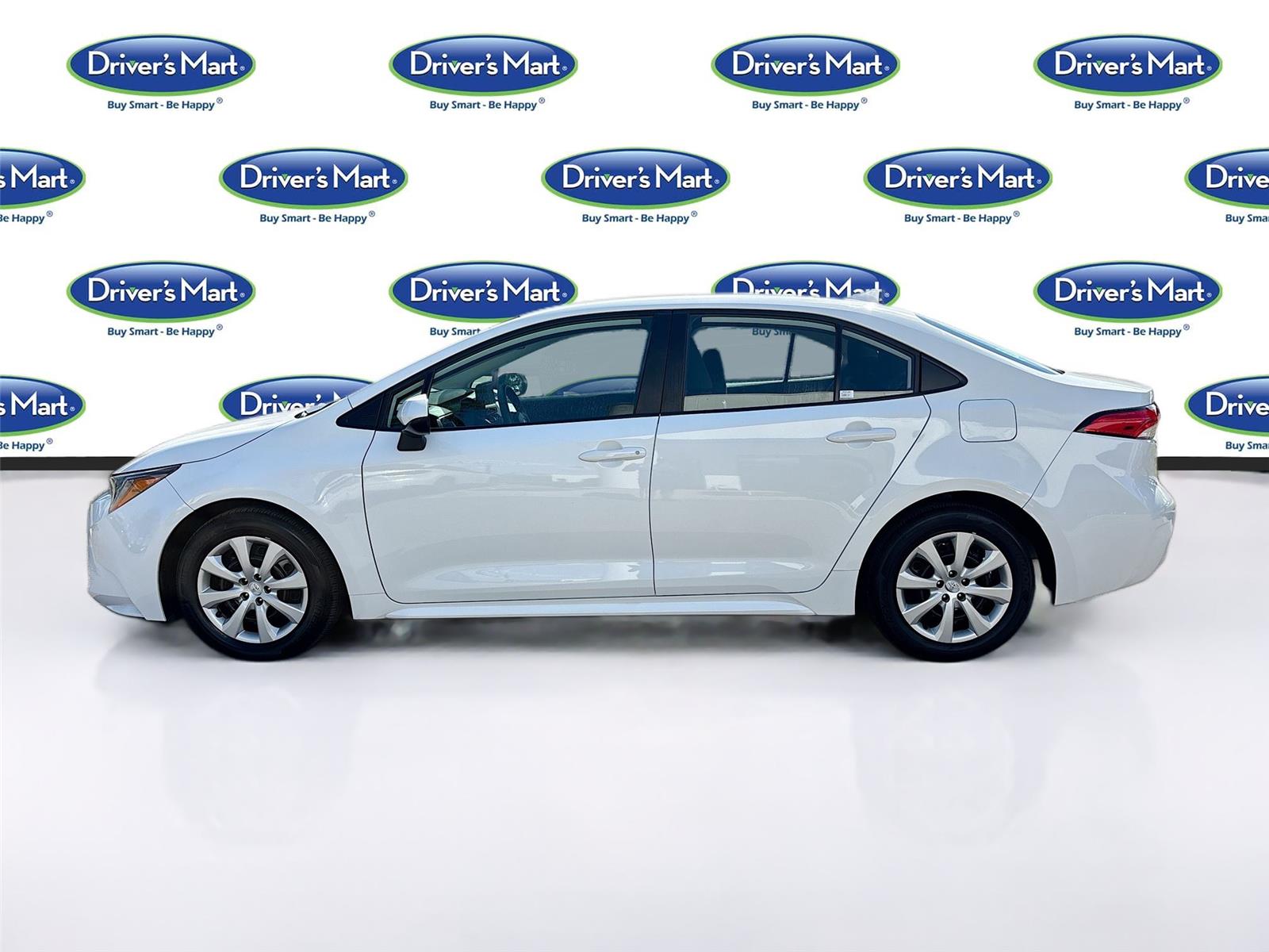 2024 Toyota Corolla LE photo 4