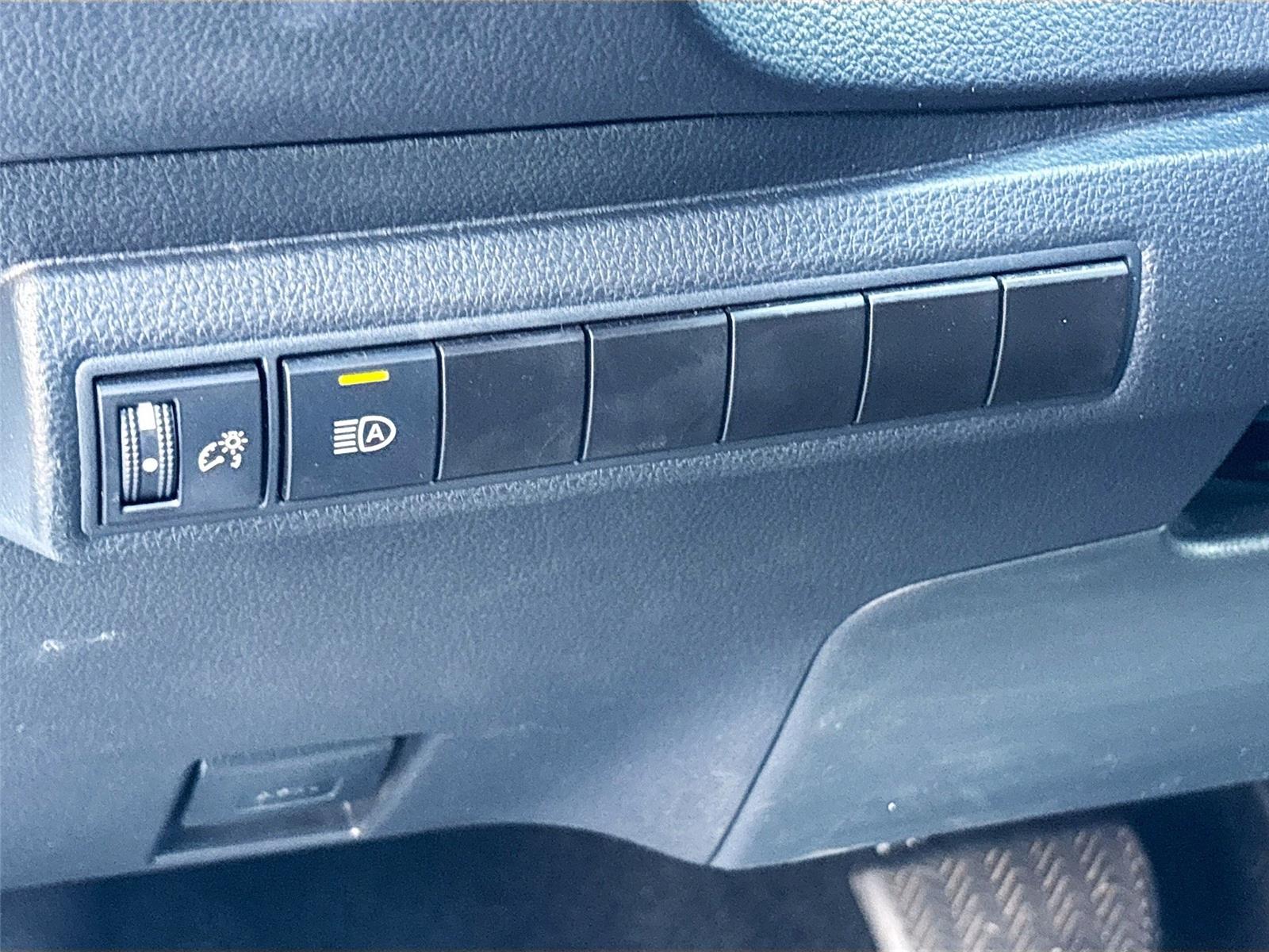 2024 Toyota Corolla LE photo 10