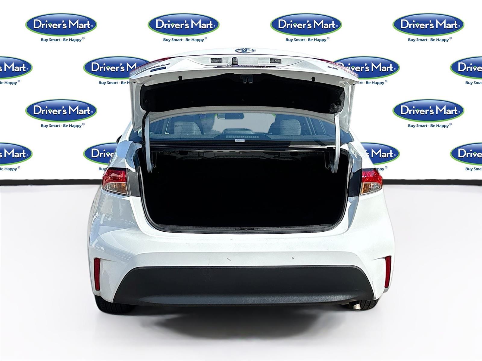 2024 Toyota Corolla LE photo 23