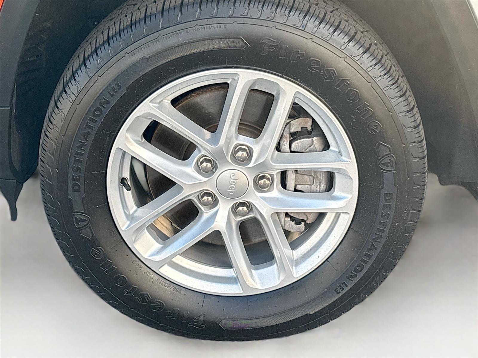 2023 Jeep Grand Cherokee L Laredo