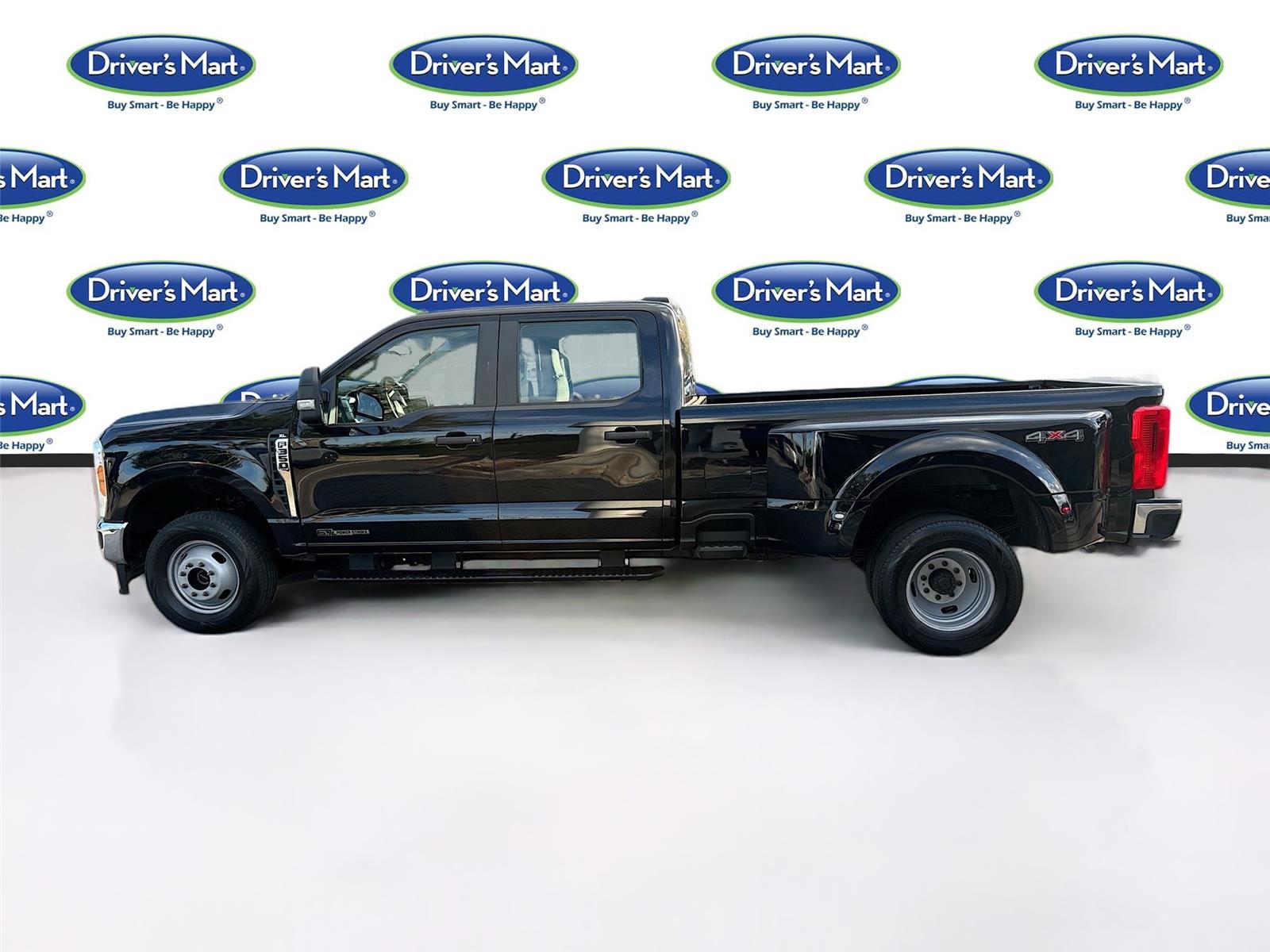 2023 Ford F-350 XL photo 4