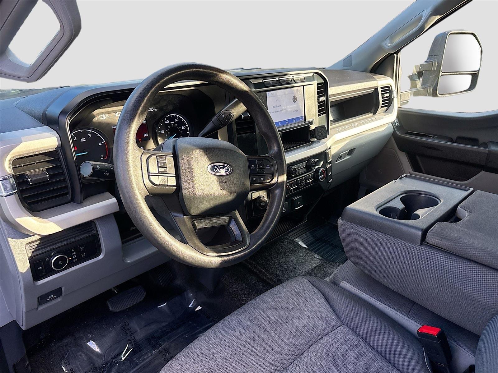 2023 Ford Super Duty F-350 DRW XL