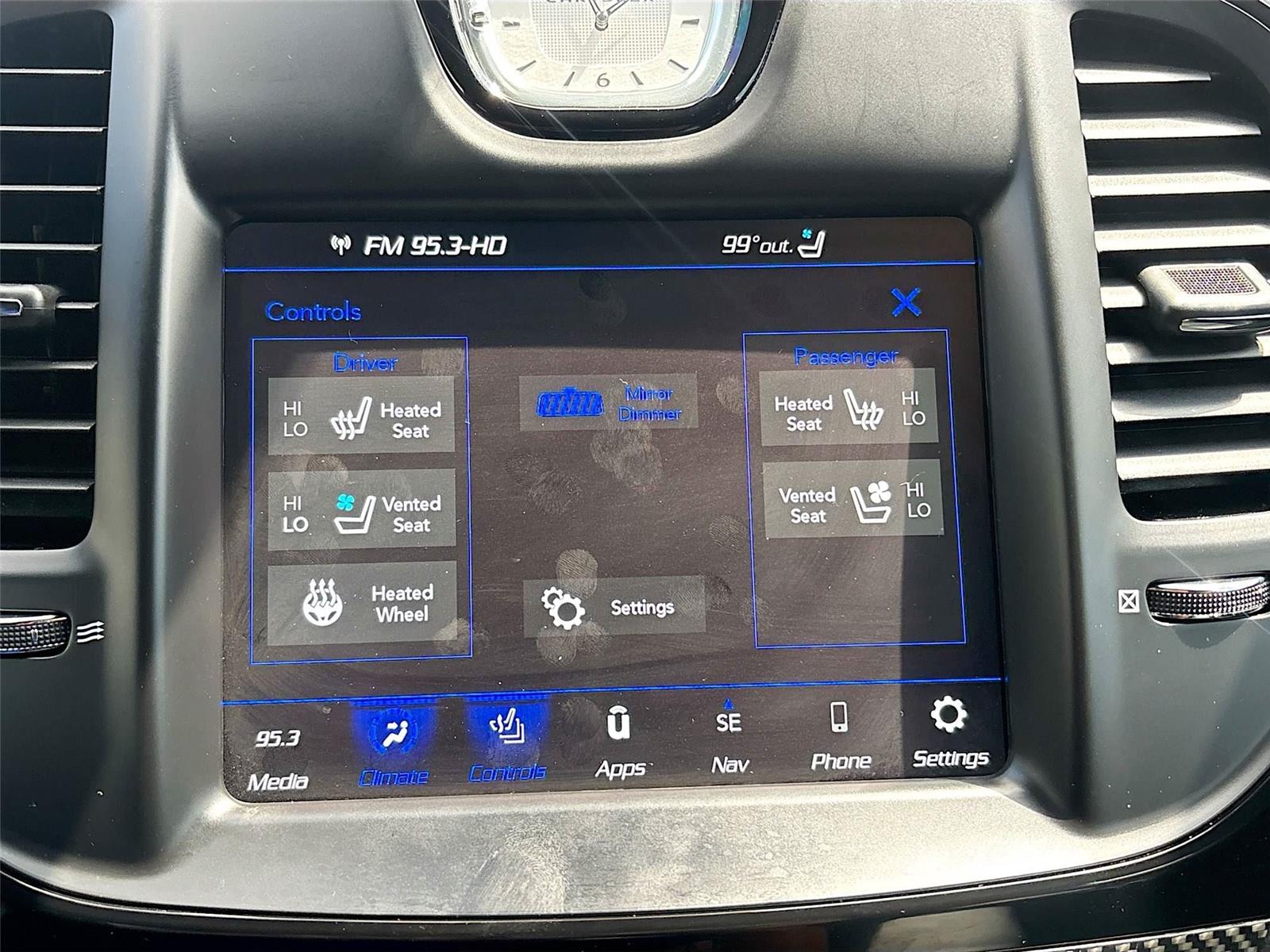 2023 Chrysler 300 300C
